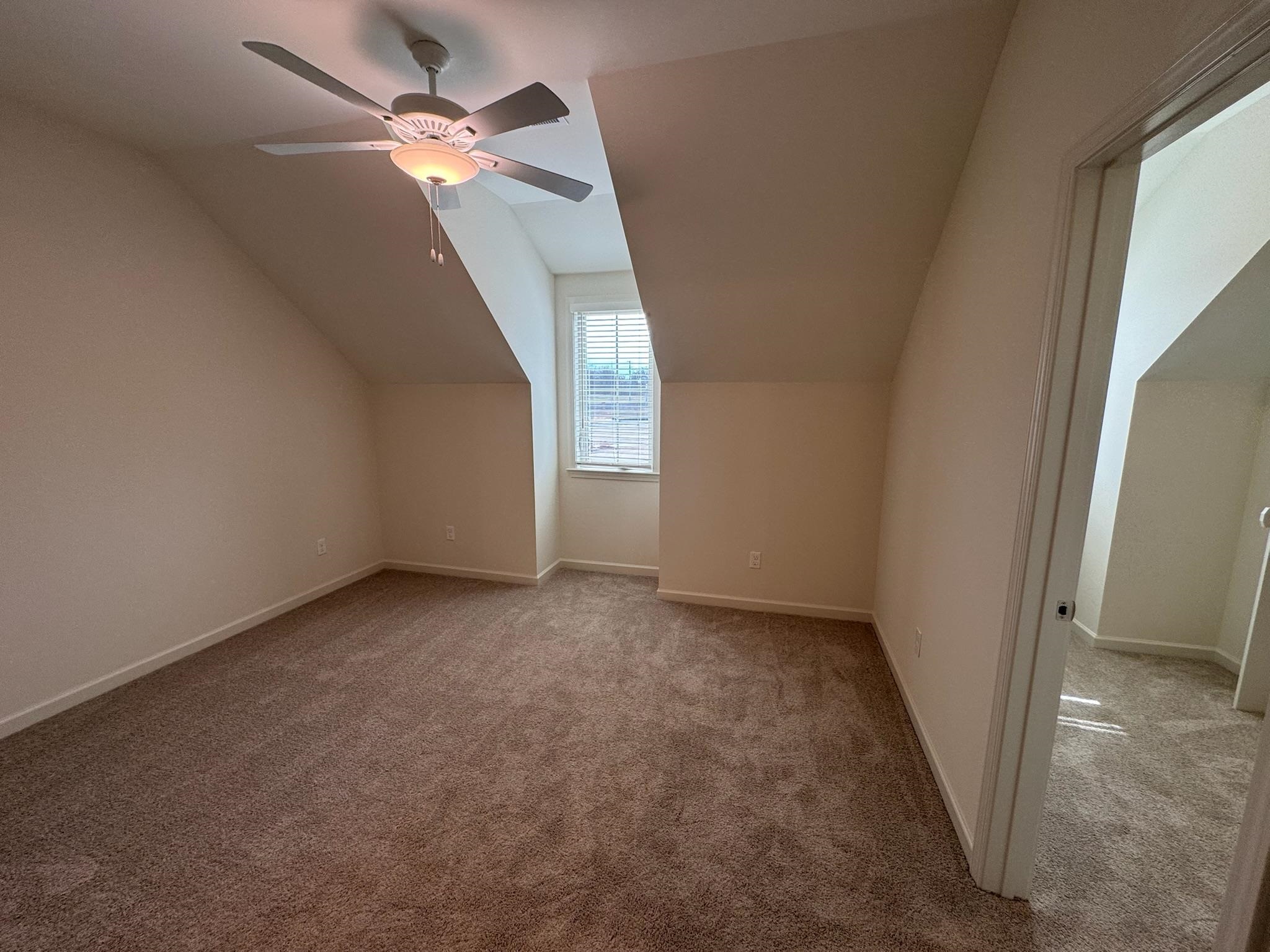 11512 Sunsparkler Way Property Photo 30