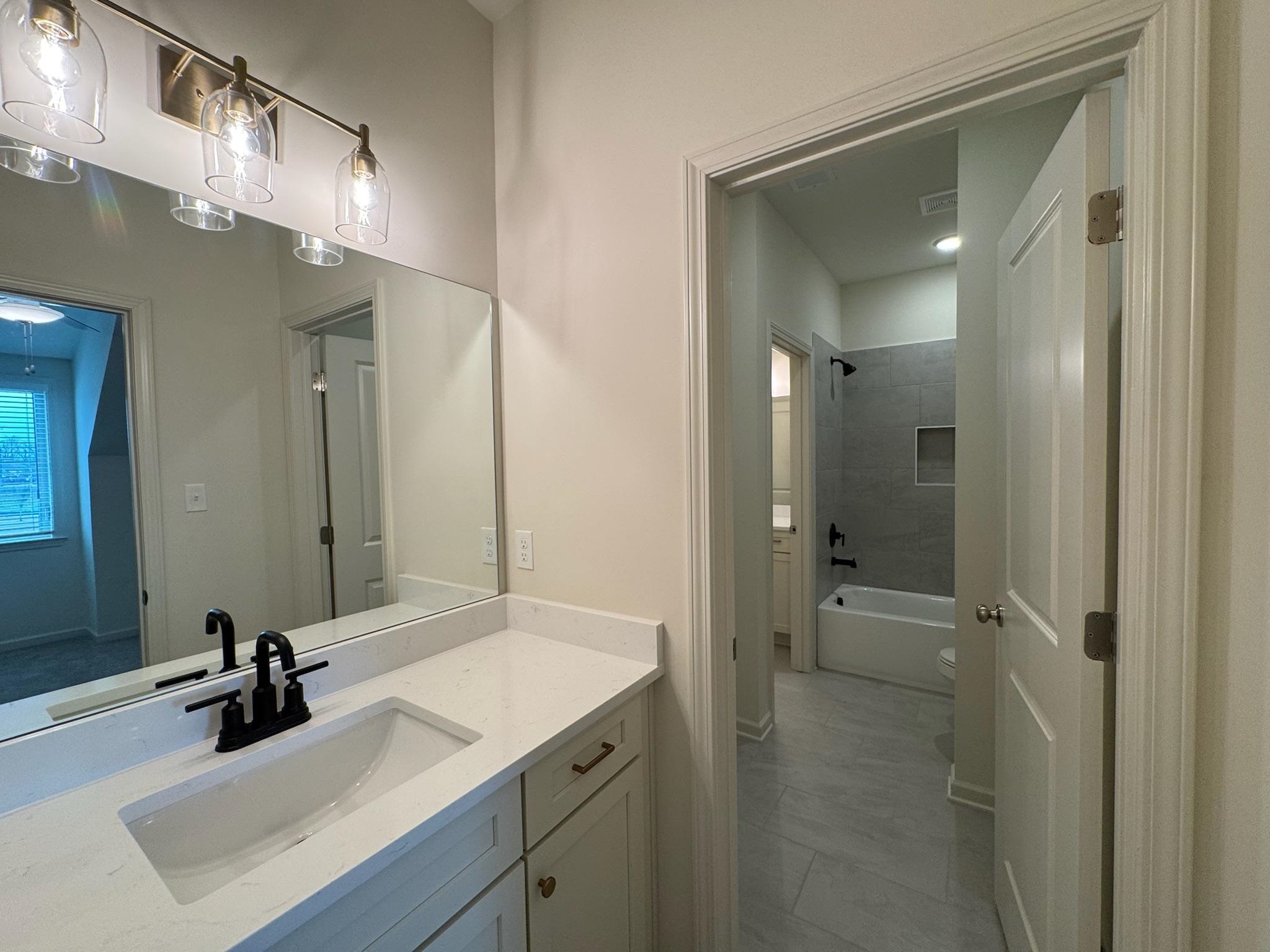 11512 Sunsparkler Way Property Photo 32