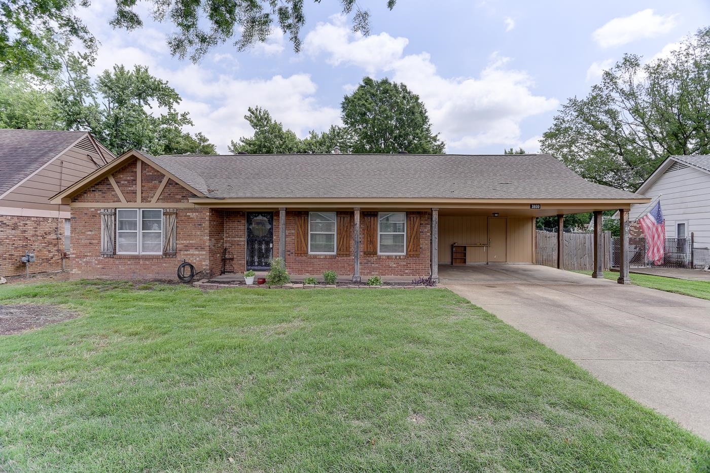 3930 Laurelhill Ln Property Photo 1
