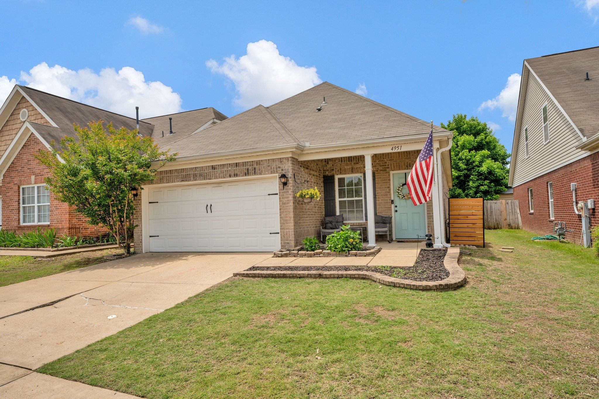 4951 Knob Creek Trl Property Photo 1