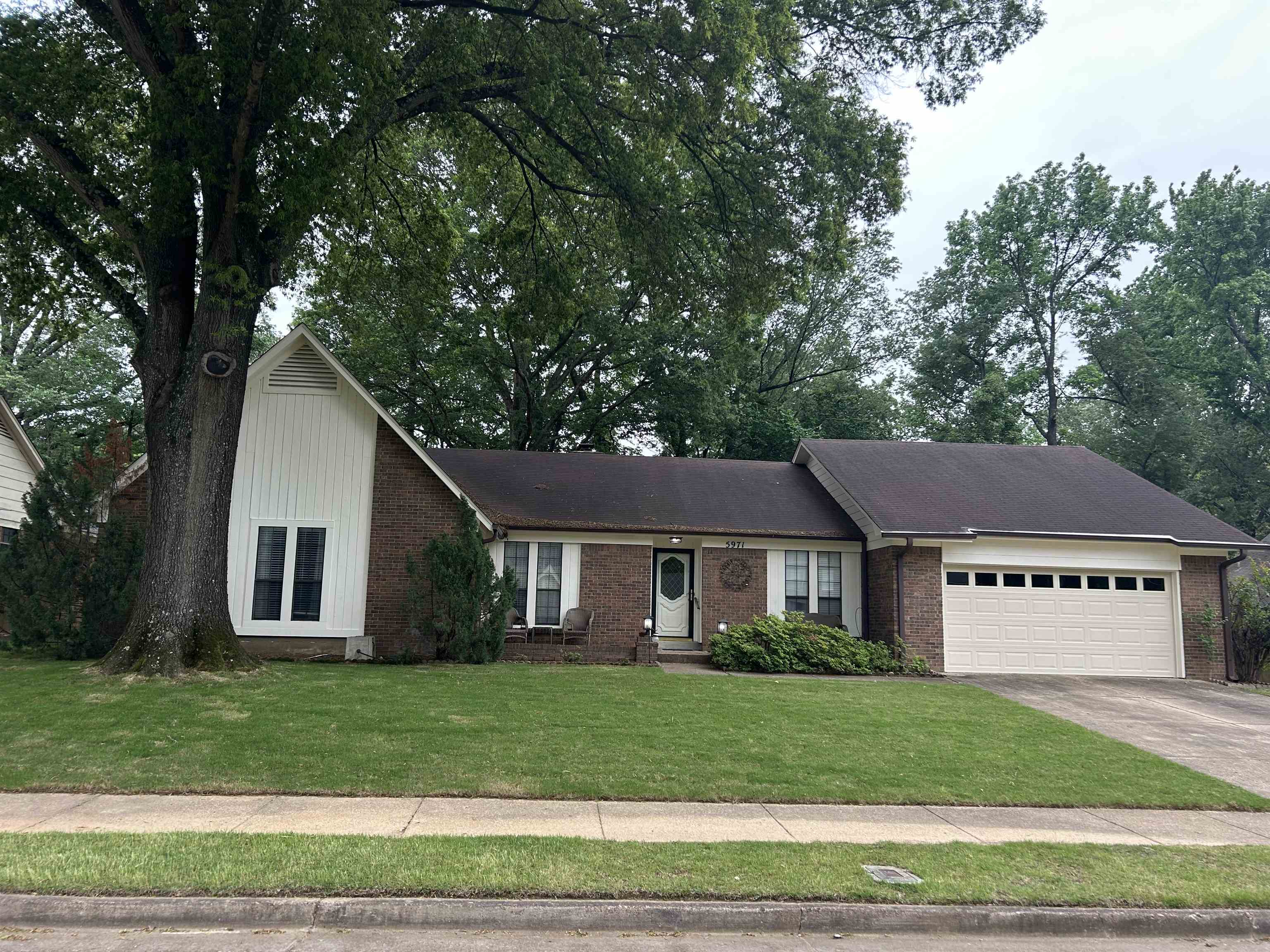 5971 Hickory Grove Ln Property Photo 1