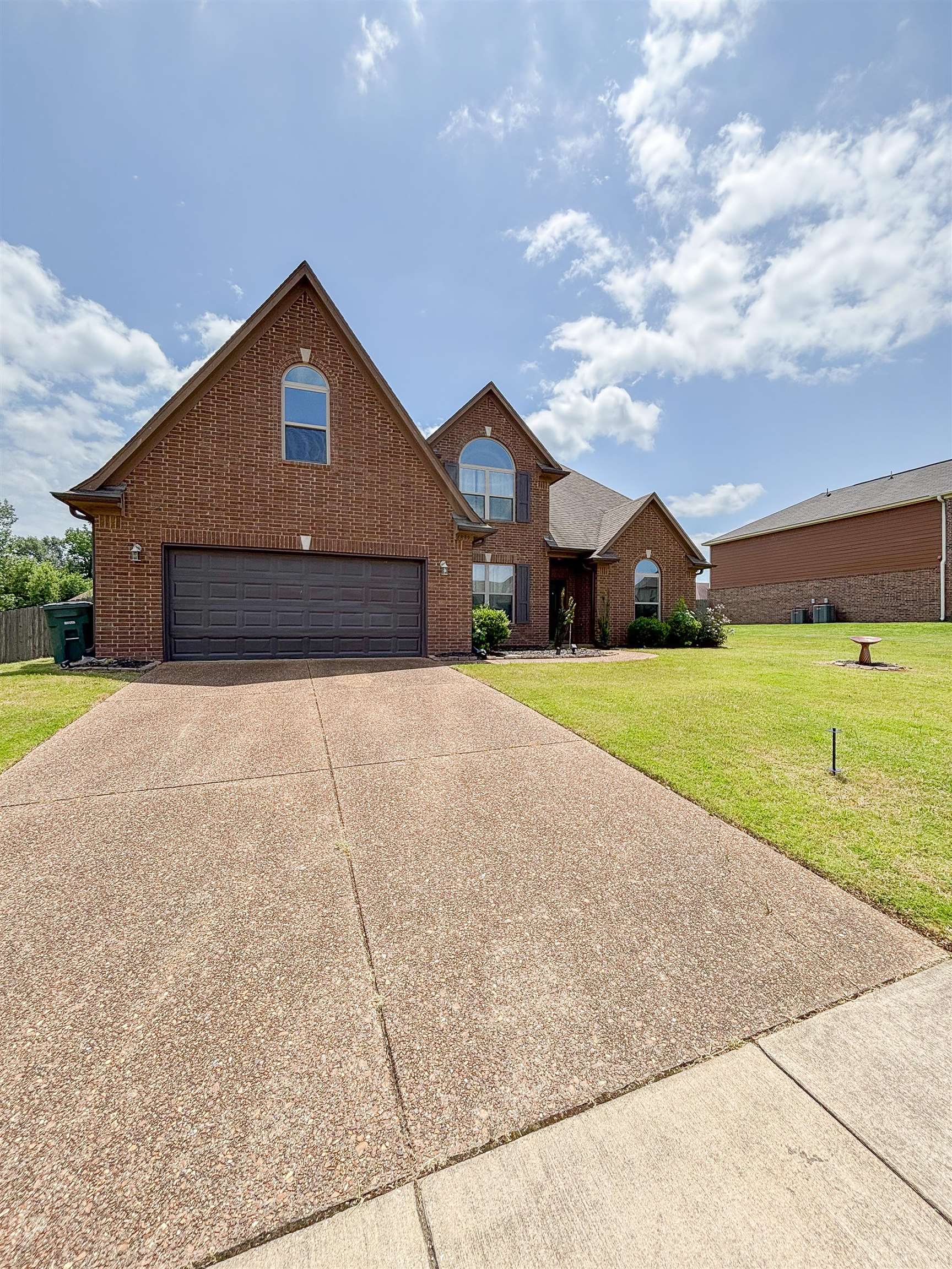 6839 Hare Pointe Dr Property Photo 1