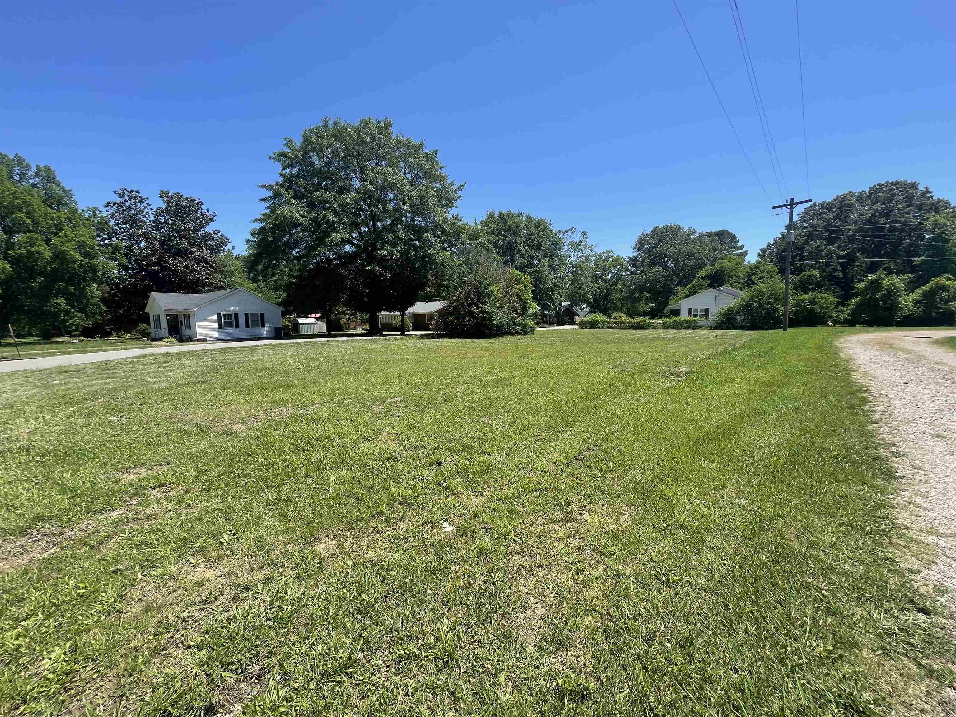 710 Main St E Property Photo 2