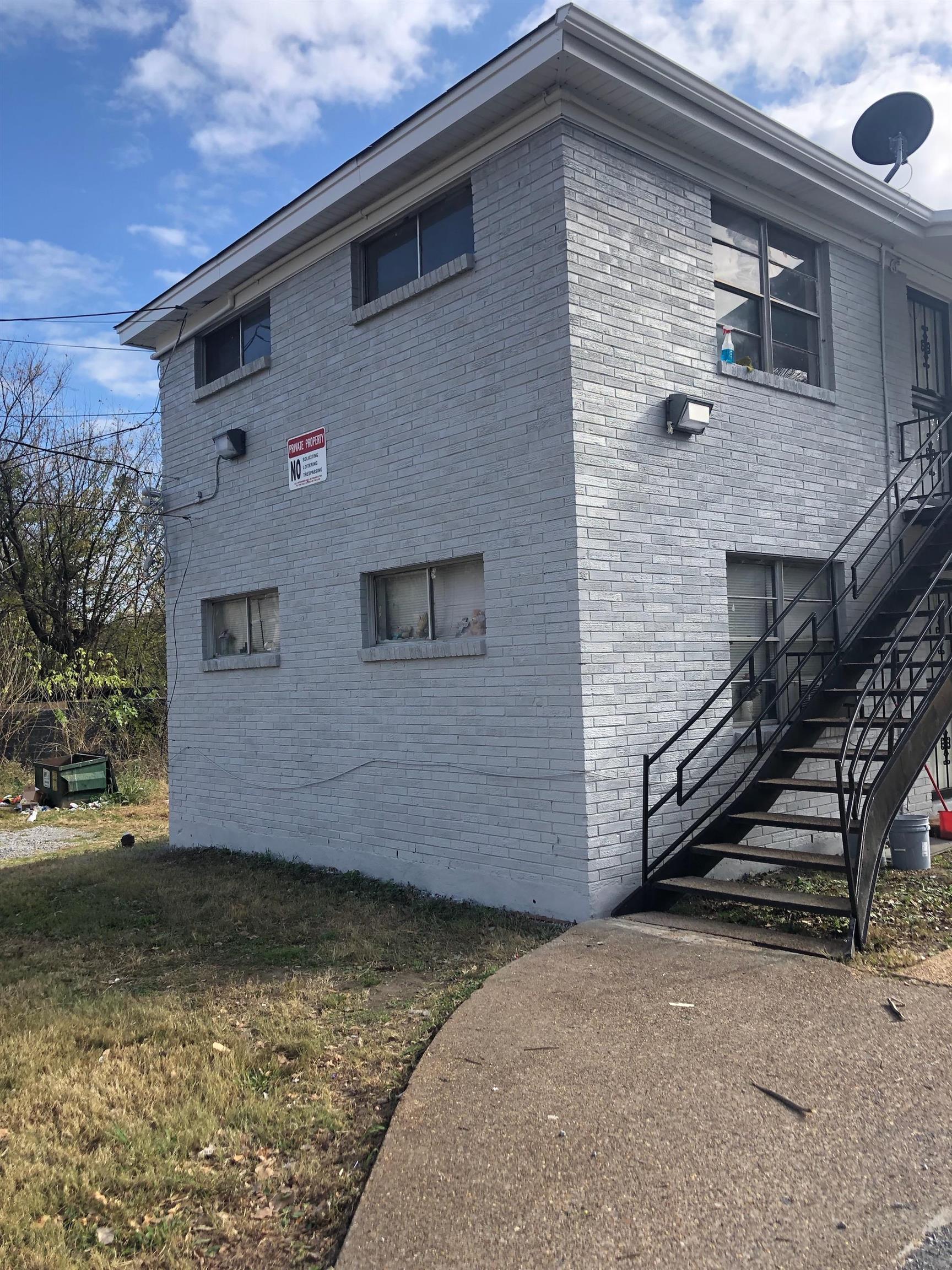 487 Williams Ave Property Photo 4