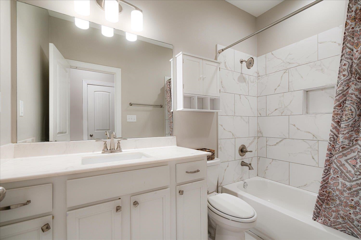 7478 Morgan House Dr Property Photo 20