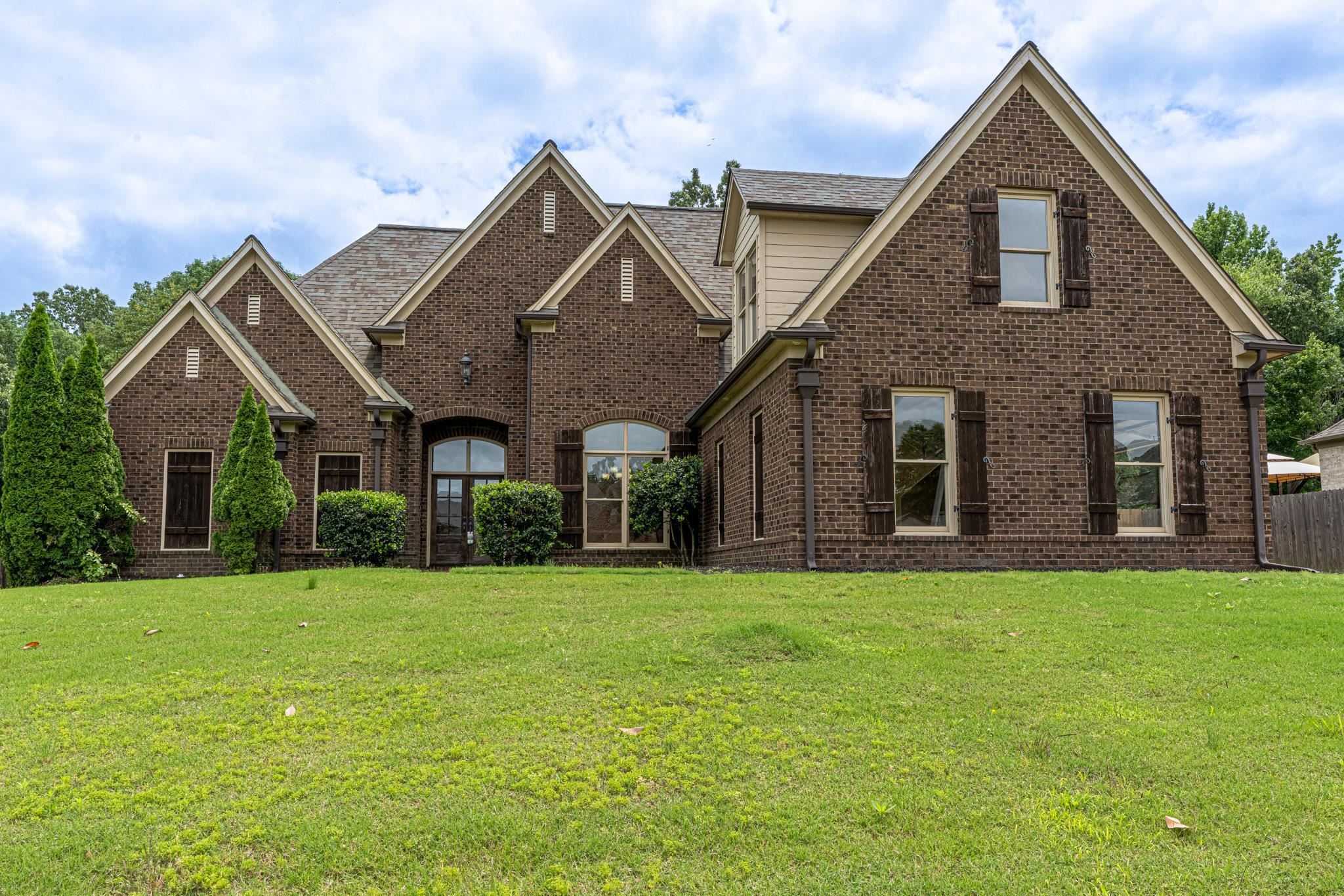 5380 Scarlet Ridge Dr Property Photo 1