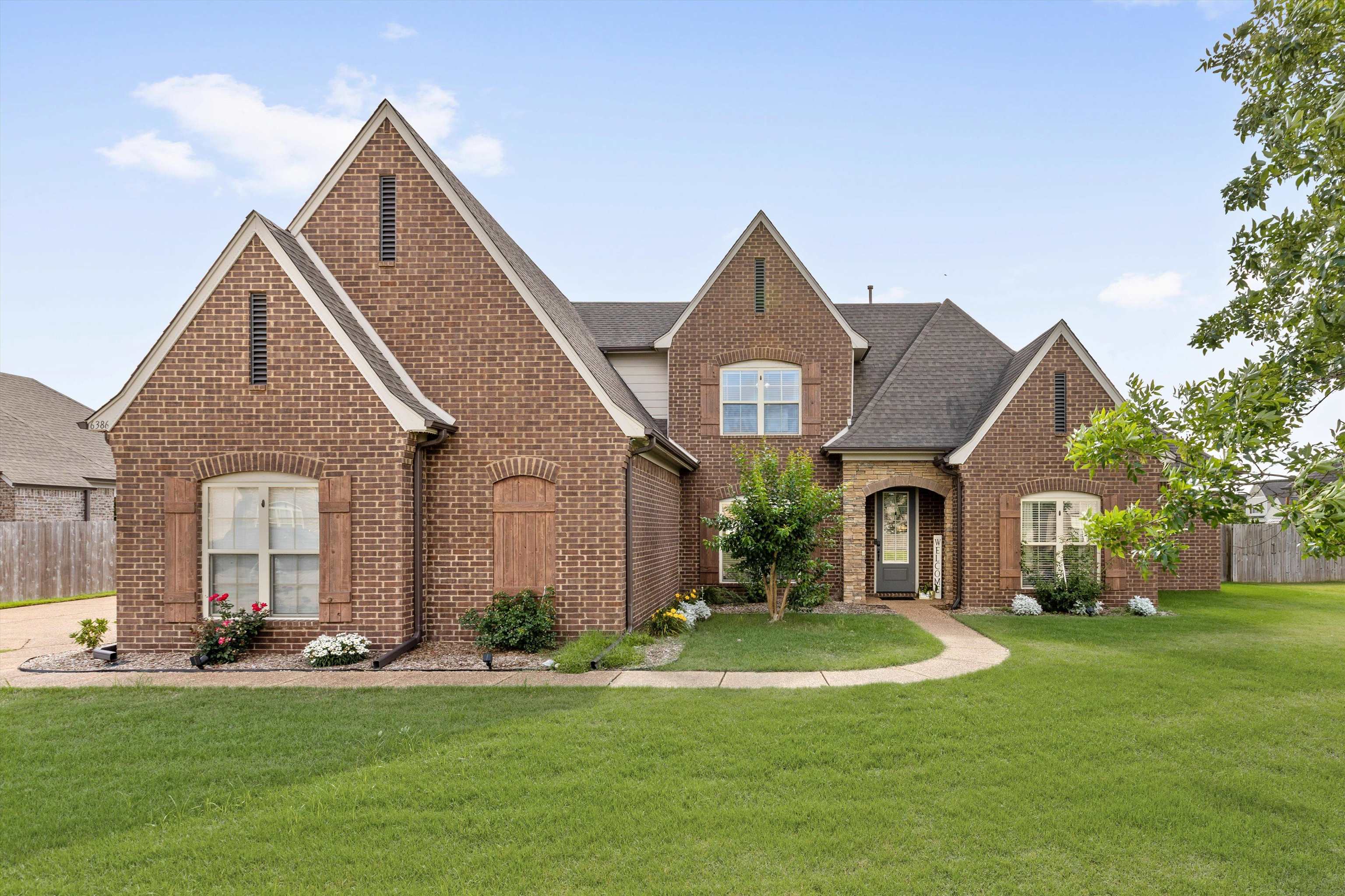 6386 Anglia Valley Dr Property Photo 1