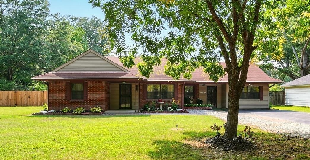 7797 Mahoney Rd Property Photo 1