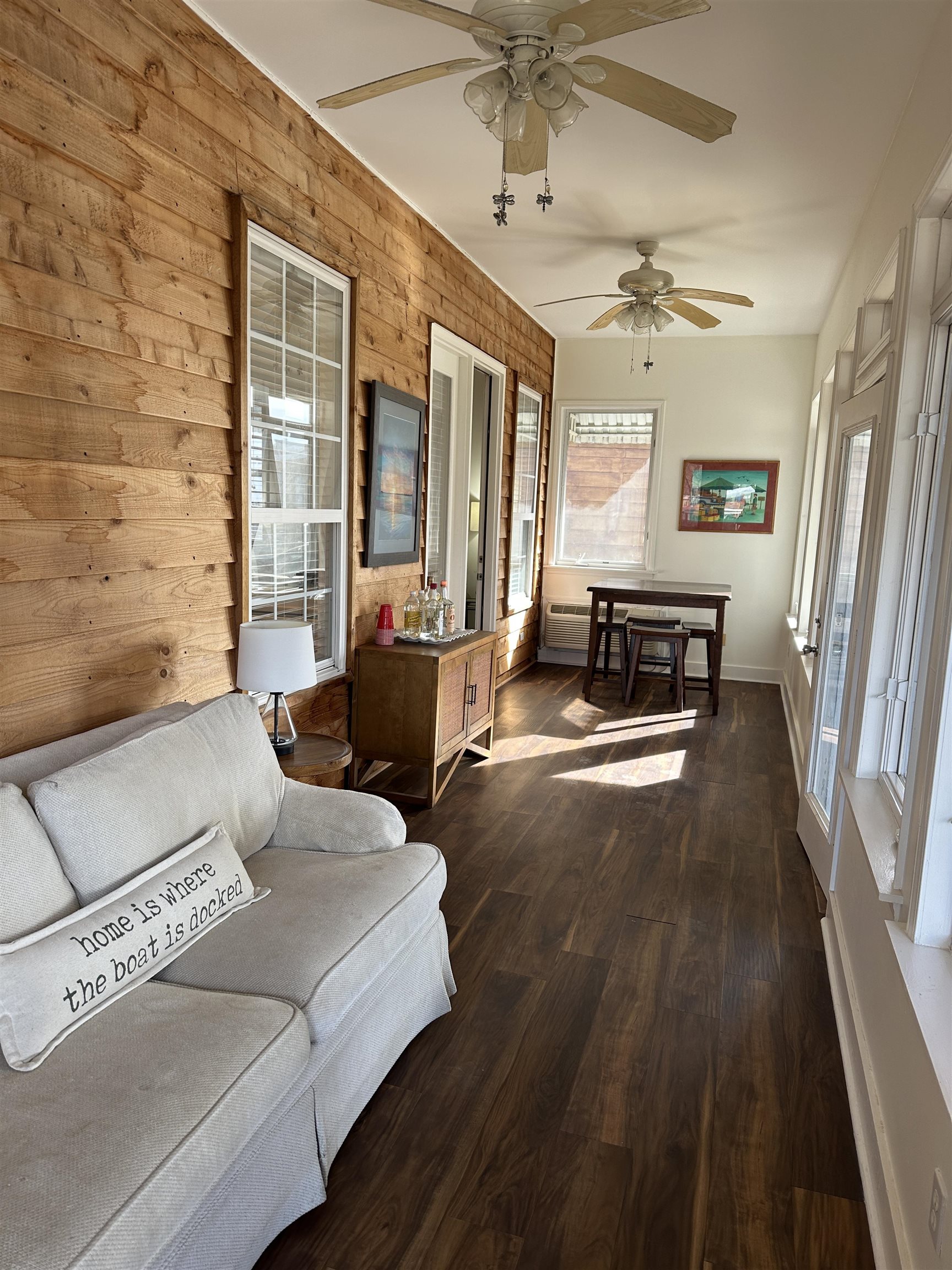 1155 Horseshoe Cir Property Photo 5