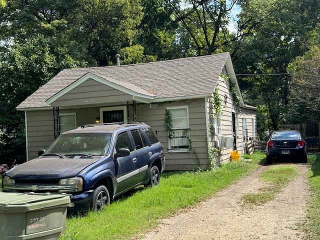1690 Berkshire Ave Property Photo 2