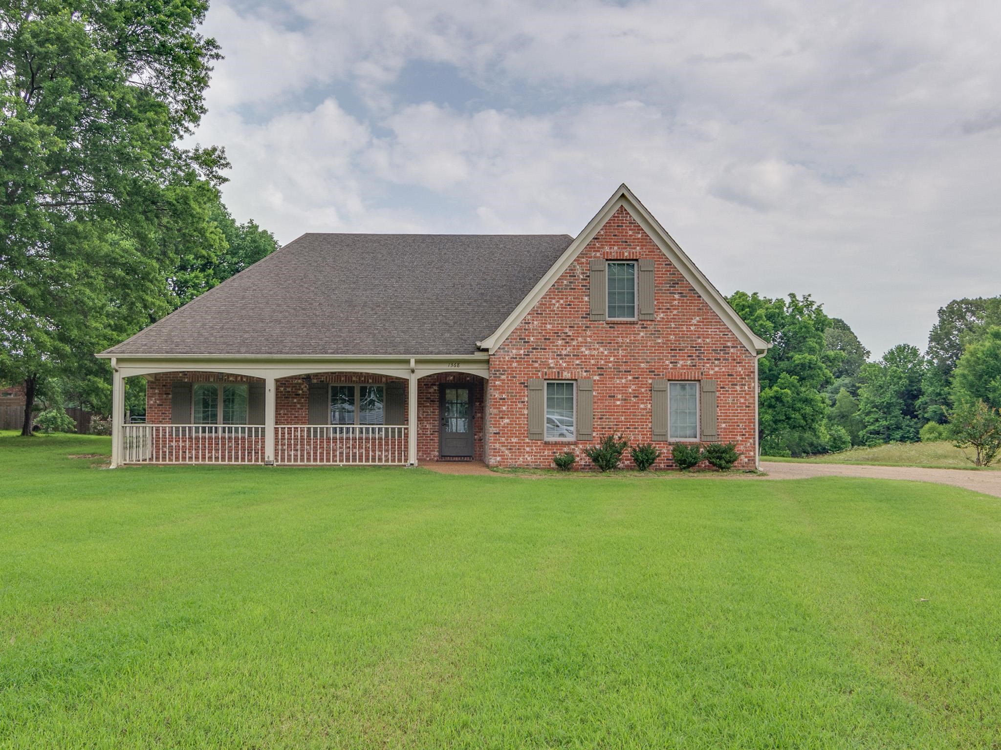 1368 Jack Bennett Rd Property Photo 1