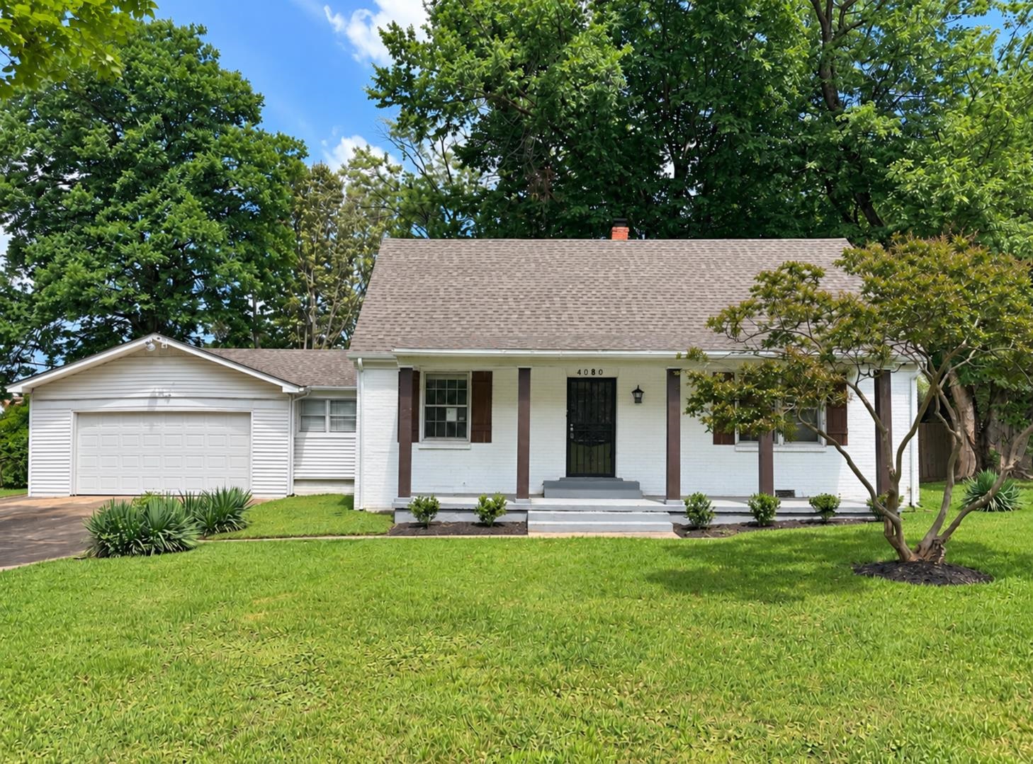 4080 E Whitehaven Park Cir Property Photo 1