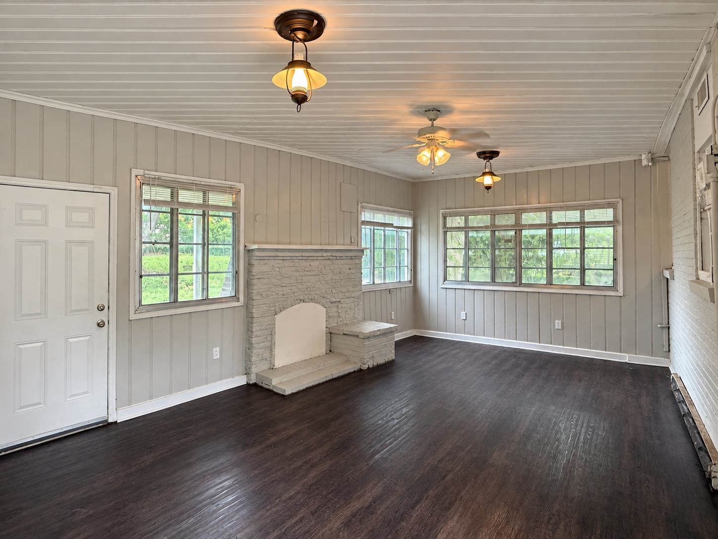 4080 E Whitehaven Park Cir Property Photo 5