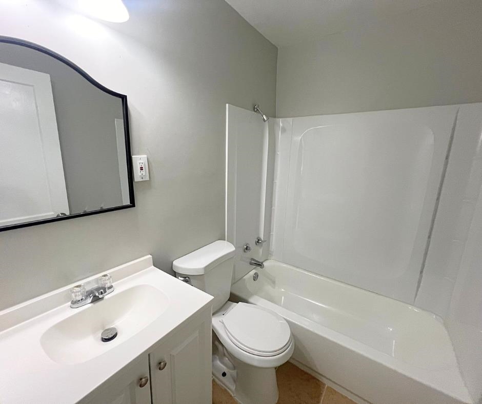 4080 E Whitehaven Park Cir Property Photo 12