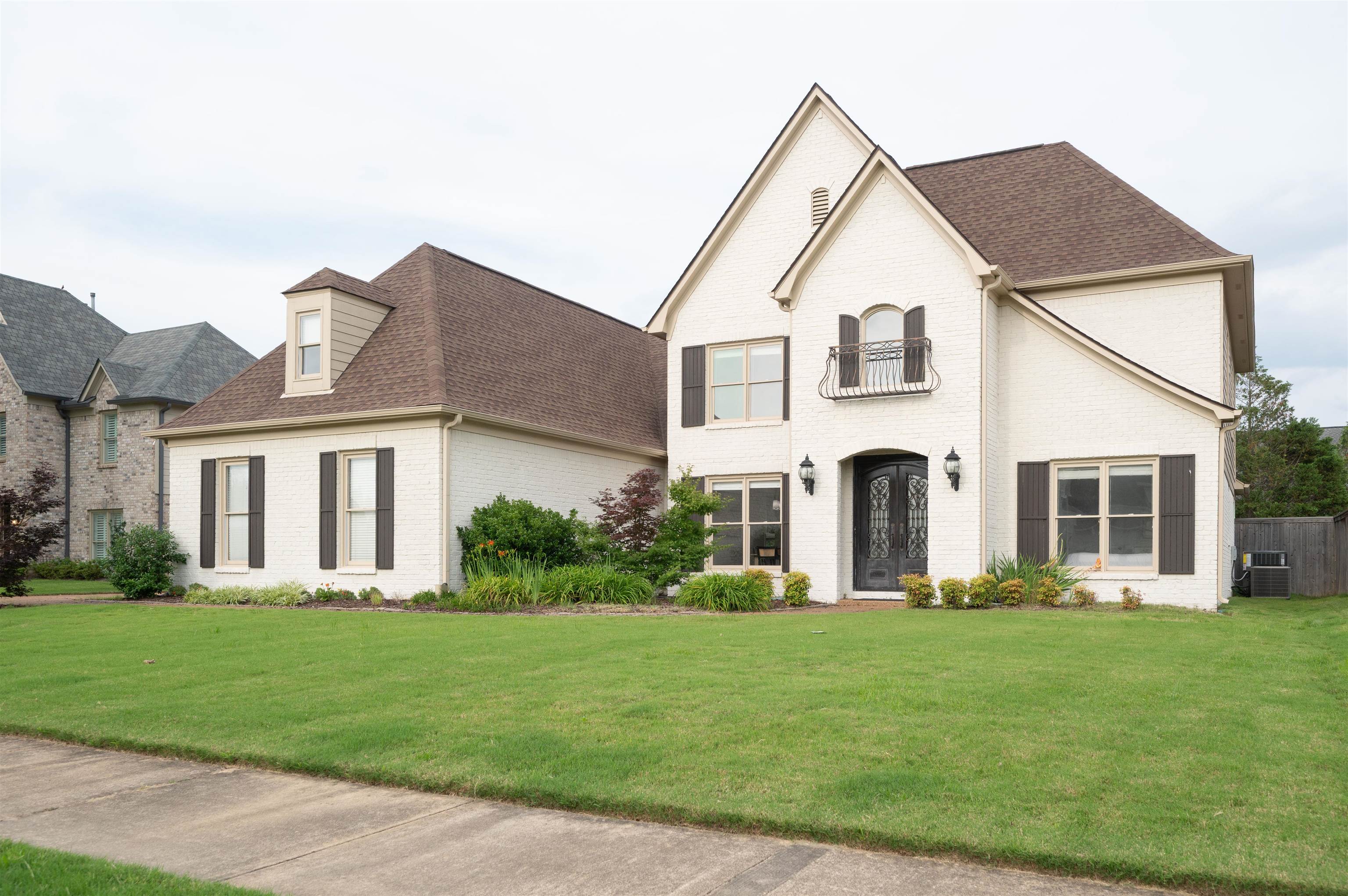 1734 Mossy Oak Ln Property Photo 1