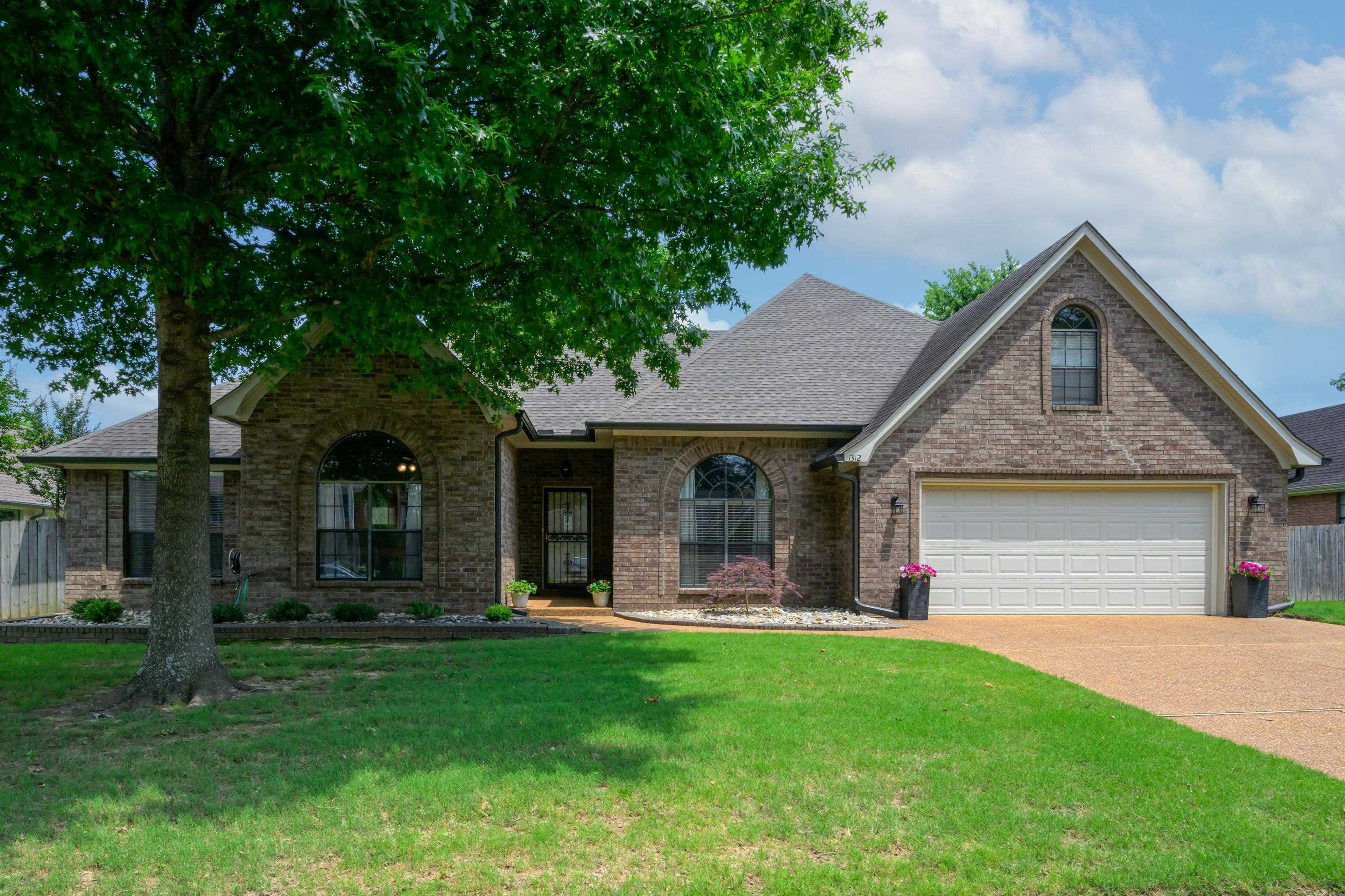 1312 Grey Wolf Dr Property Photo 1