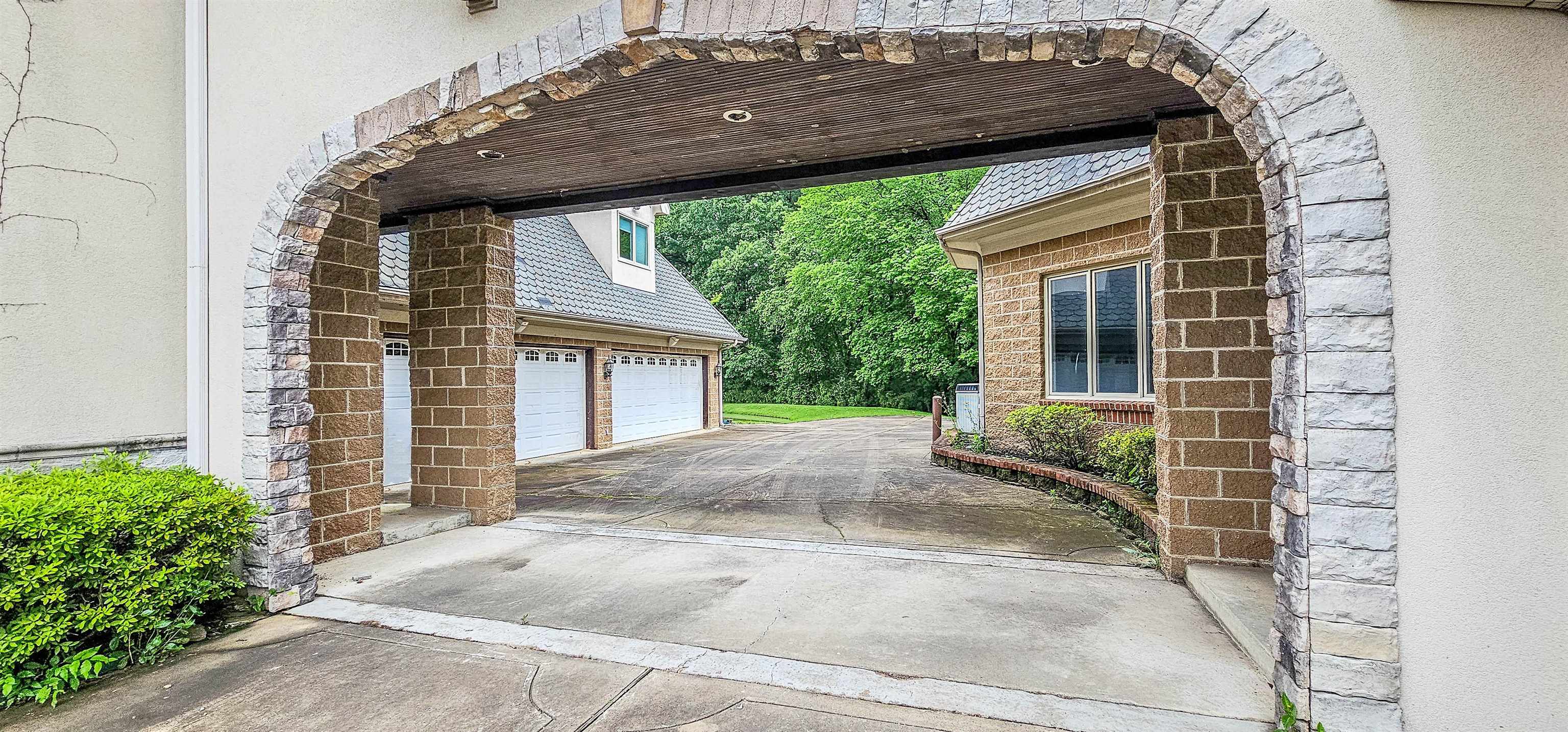 12000 Metz Pl Property Photo 6