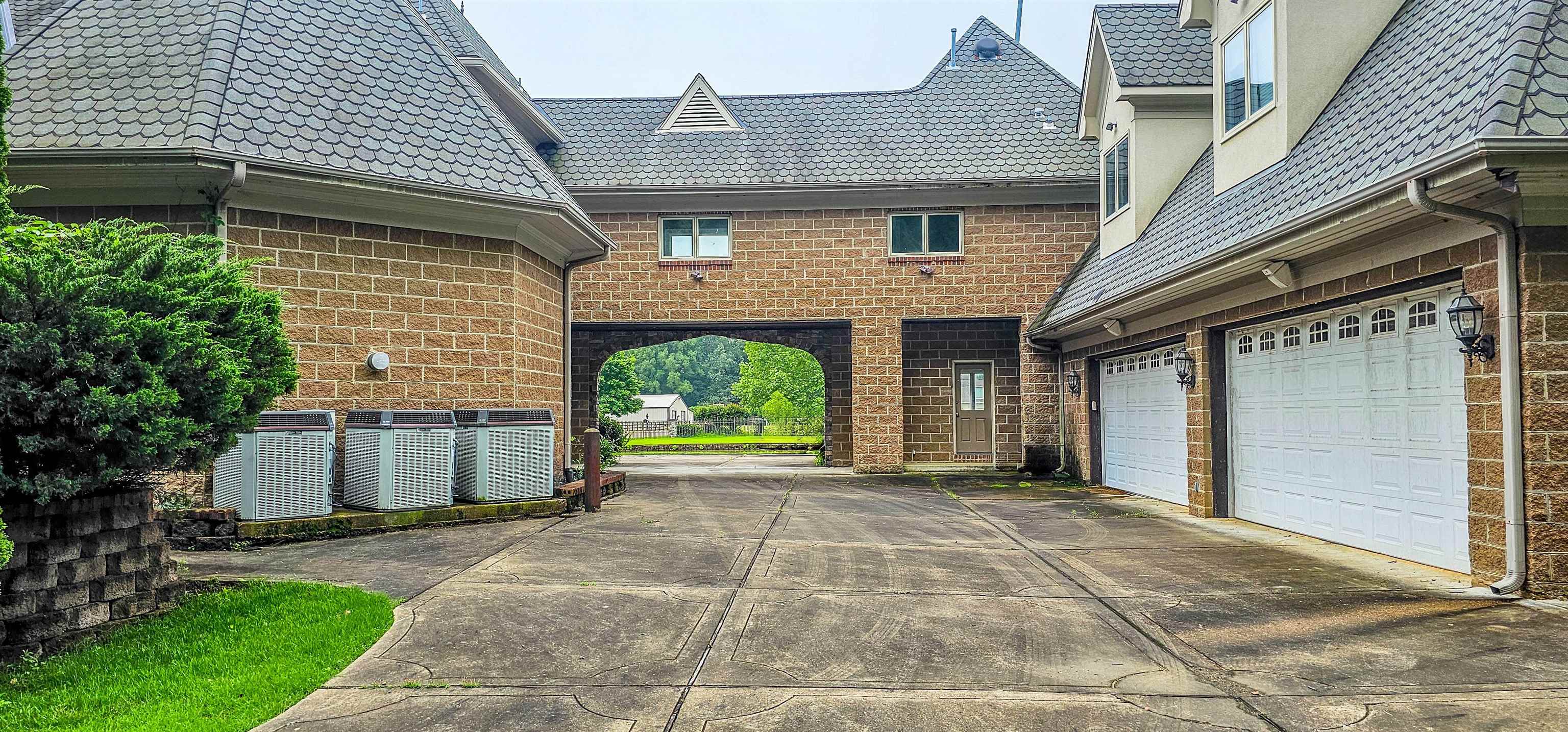 12000 Metz Pl Property Photo 7