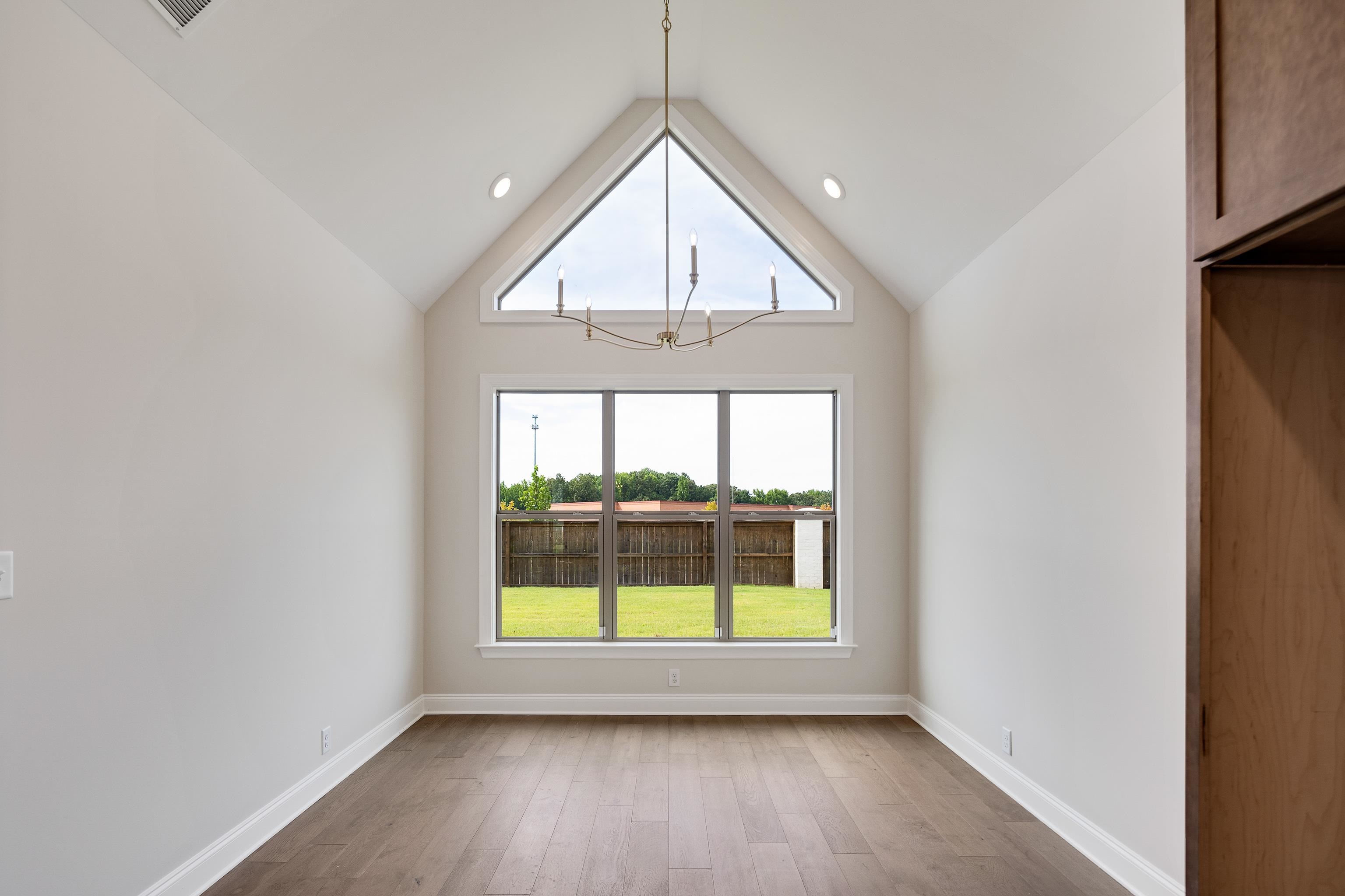 12088 Stromness Cv W Property Photo 10