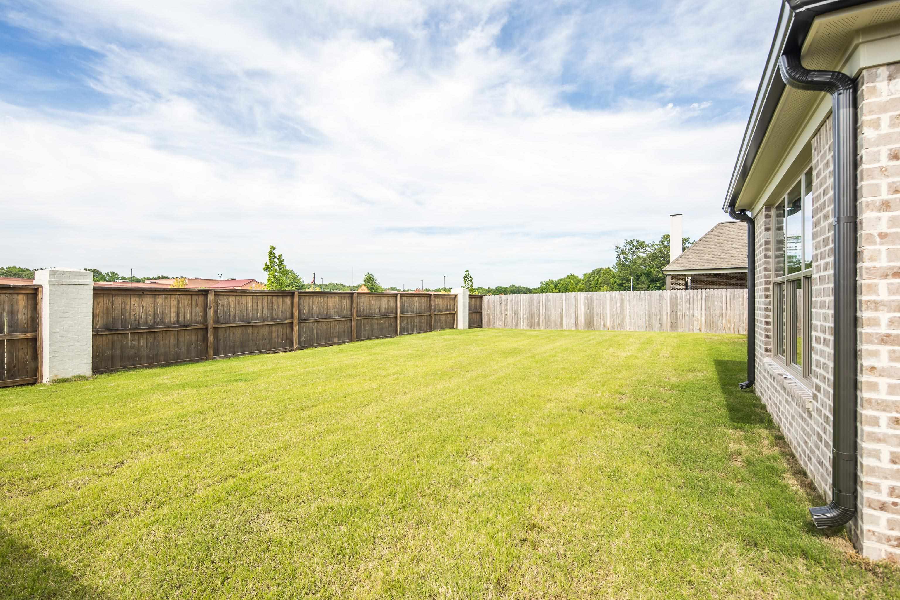 12088 Stromness Cv W Property Photo 29