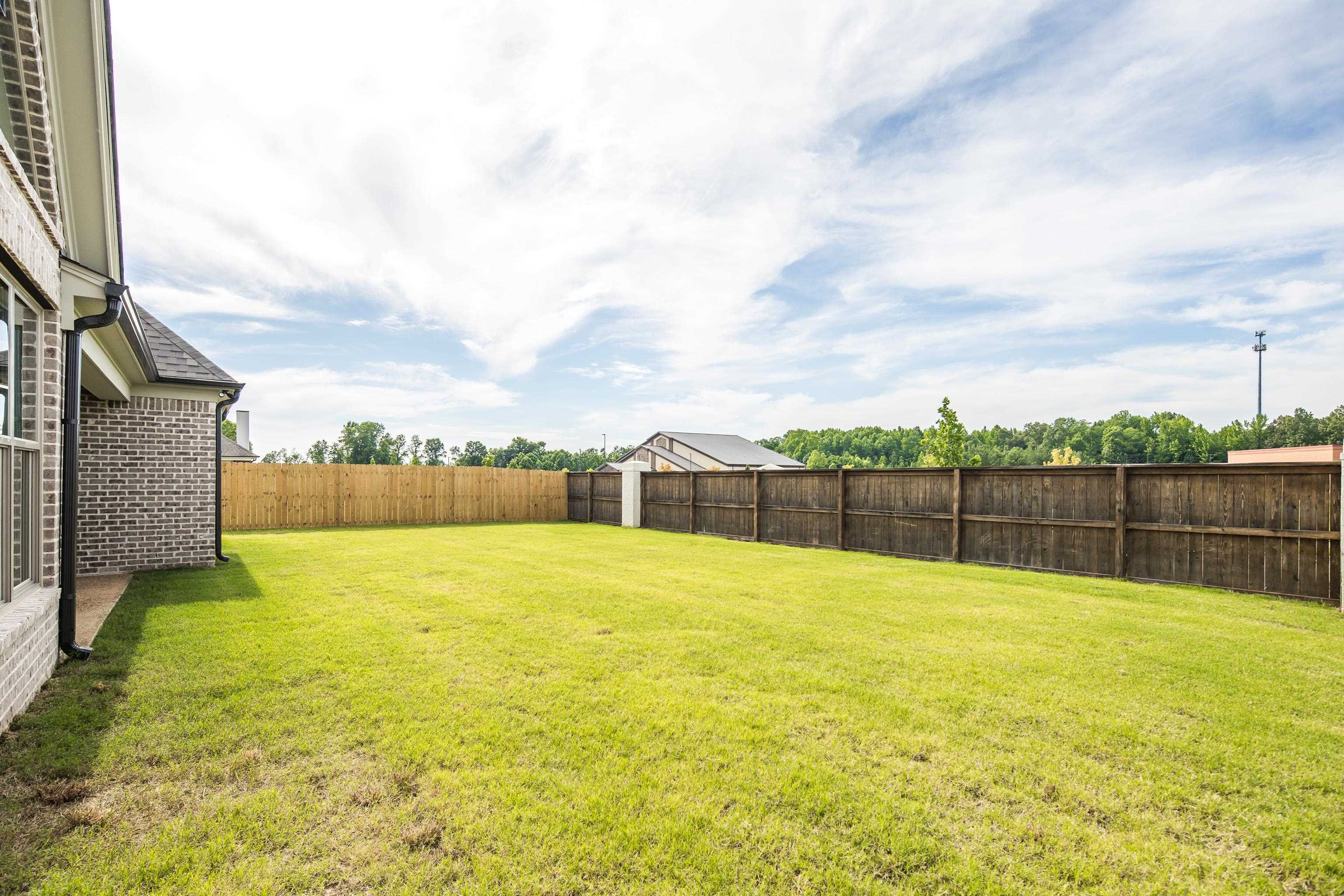 12088 Stromness Cv W Property Photo 32