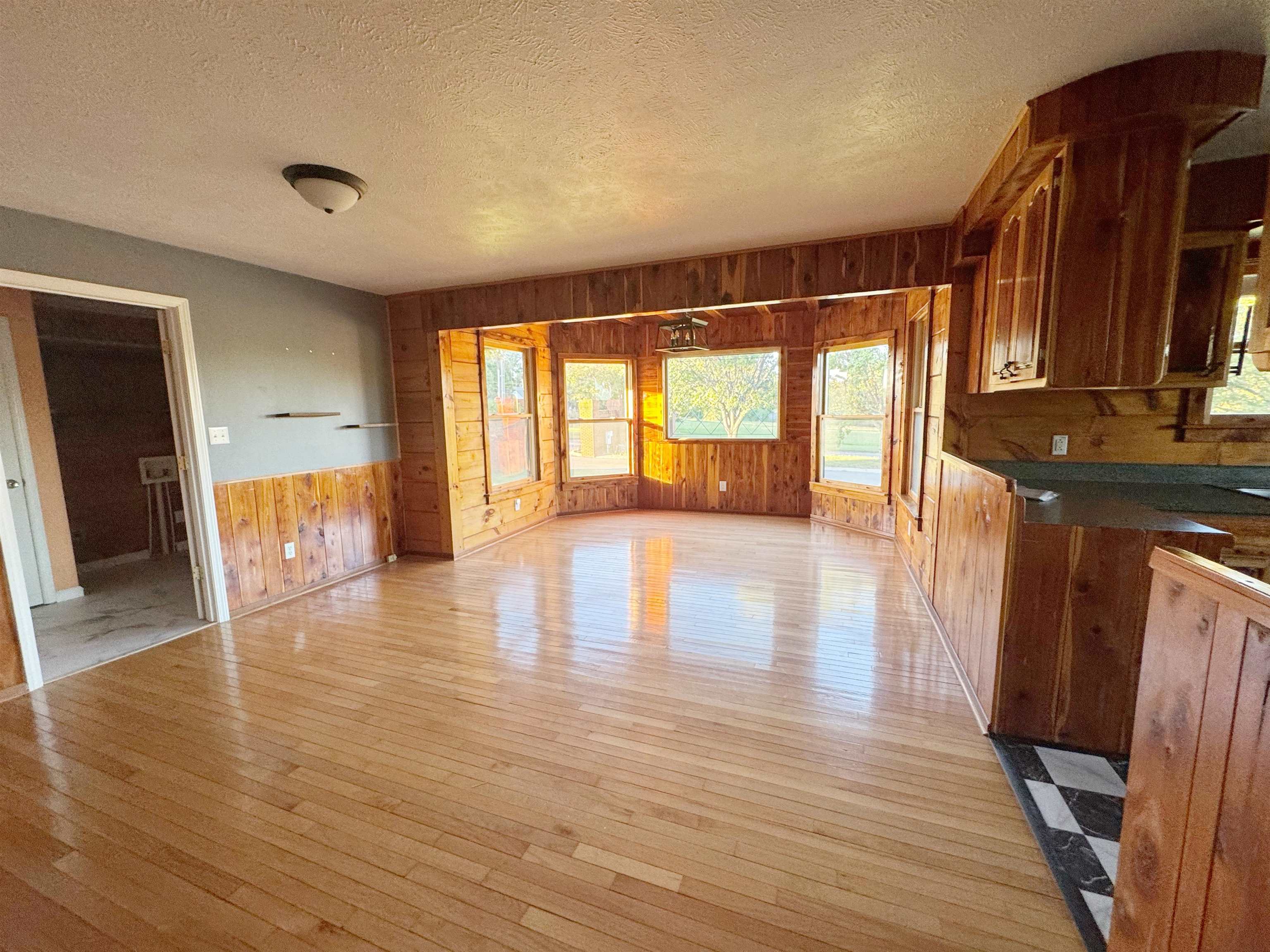 112 York Commons Ln Property Photo 10
