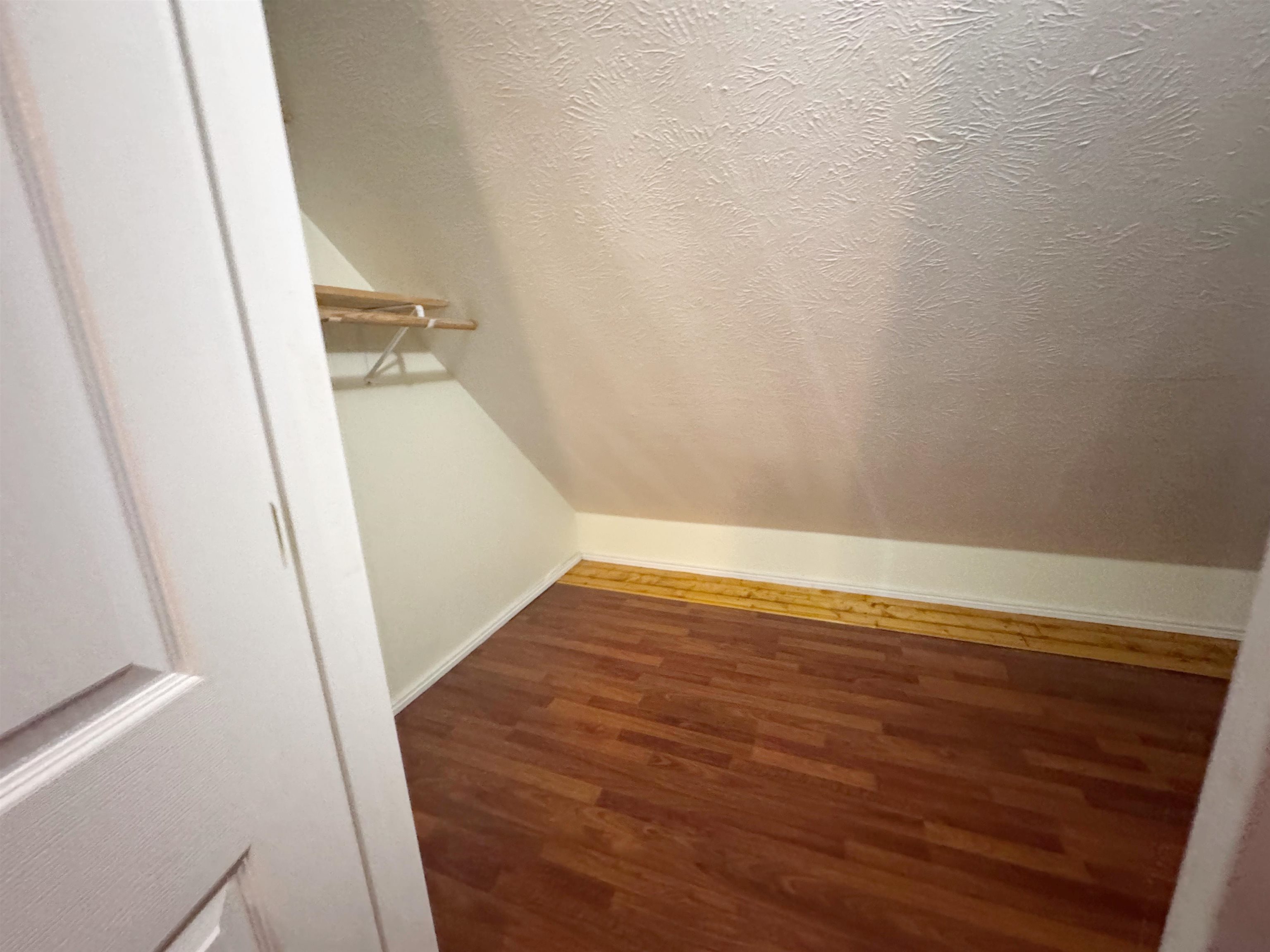 112 York Commons Ln Property Photo 20