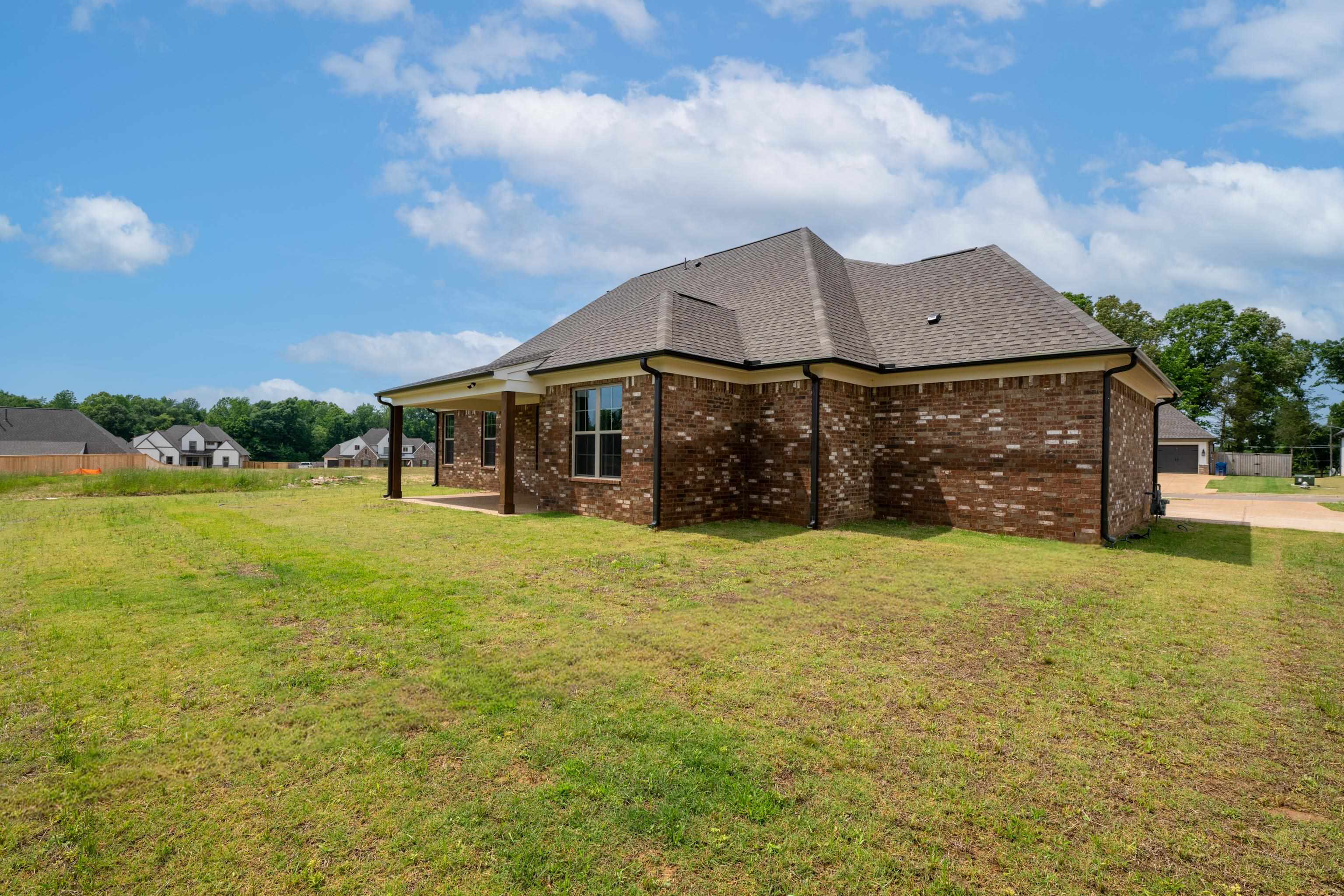 70 Rolling Hill Dr Property Photo 37
