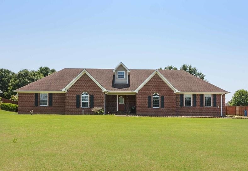 215 Walker Pky Property Photo 1
