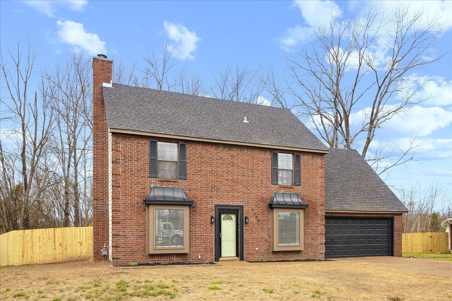 7503 Burnstown Ln Property Photo 1
