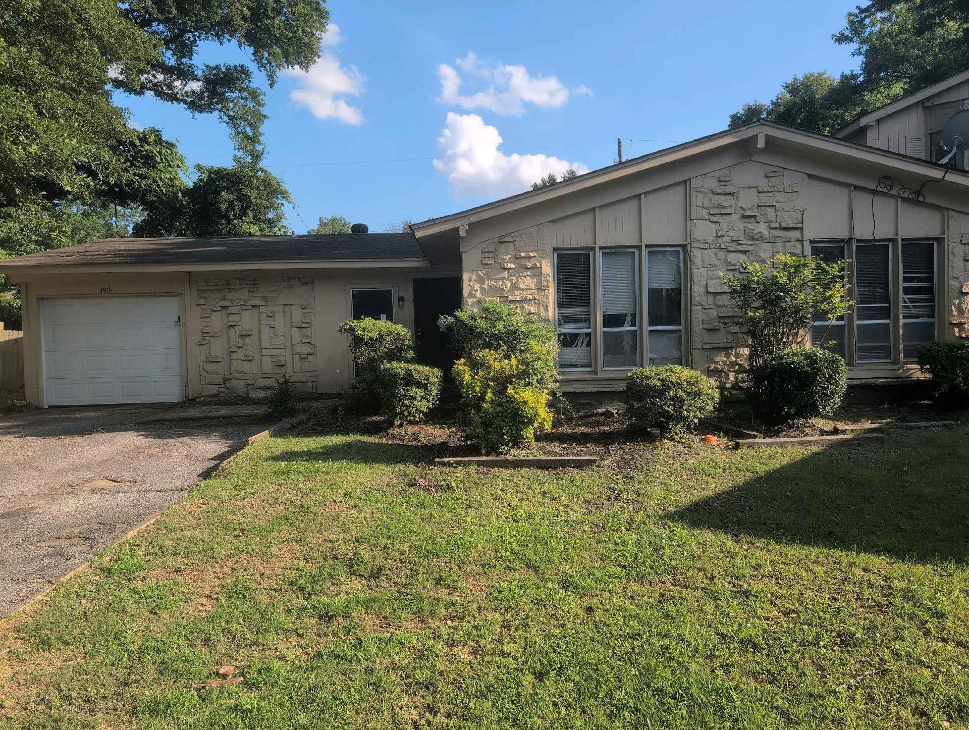 4915 FOXHALL CV Property Photo 1