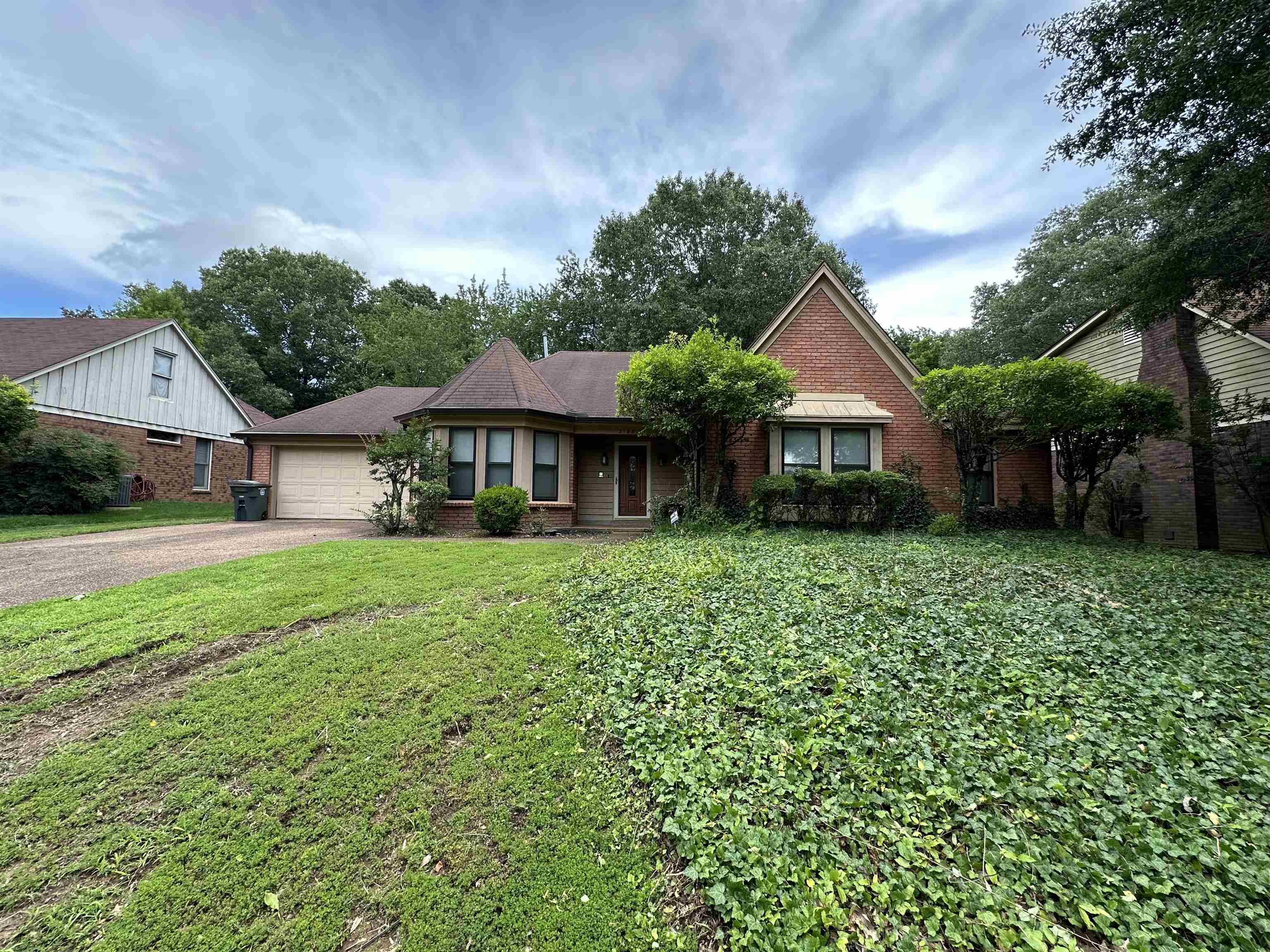 3188 Edgeworth Ln Property Photo 1