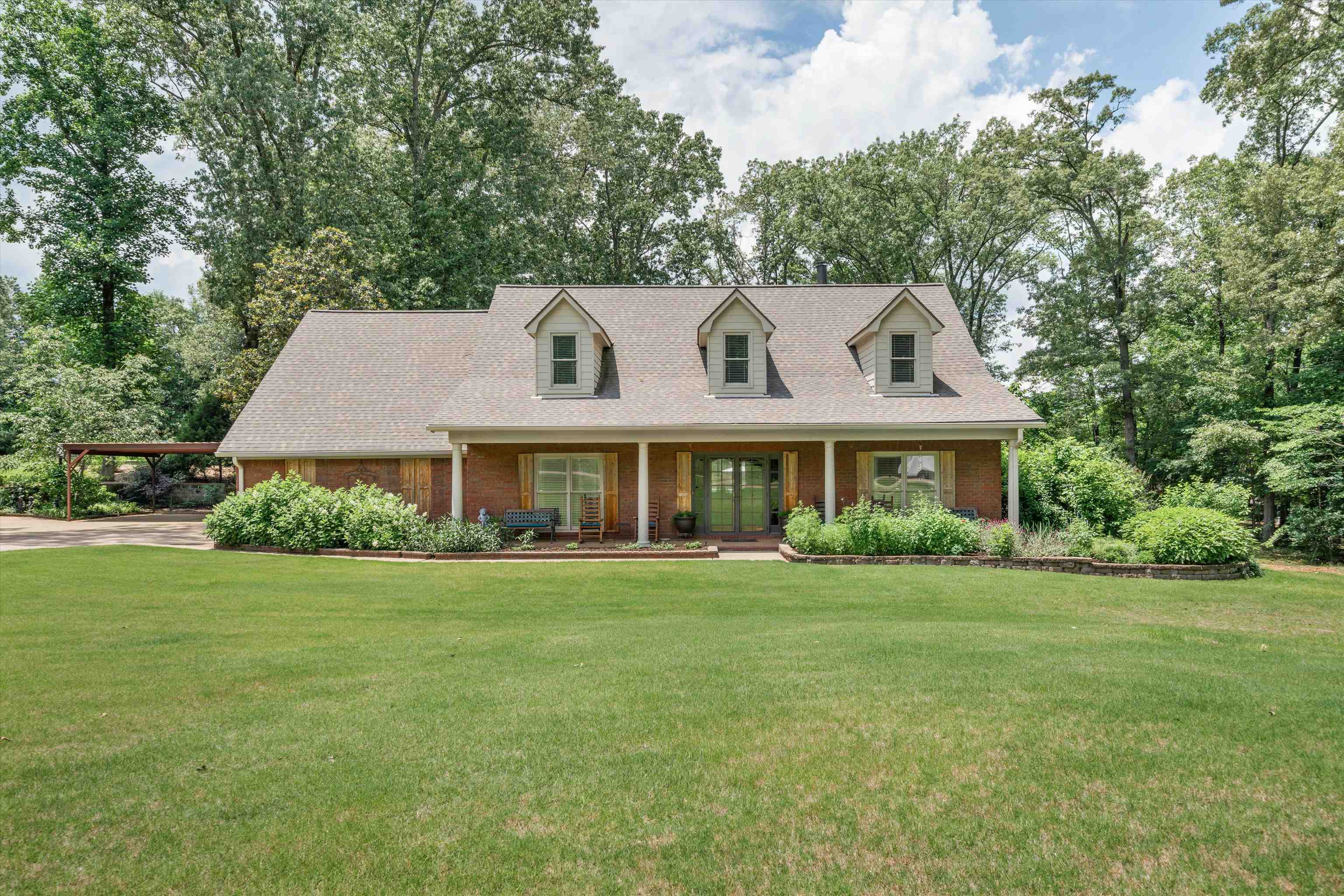 4489 Garner Pl Property Photo 1
