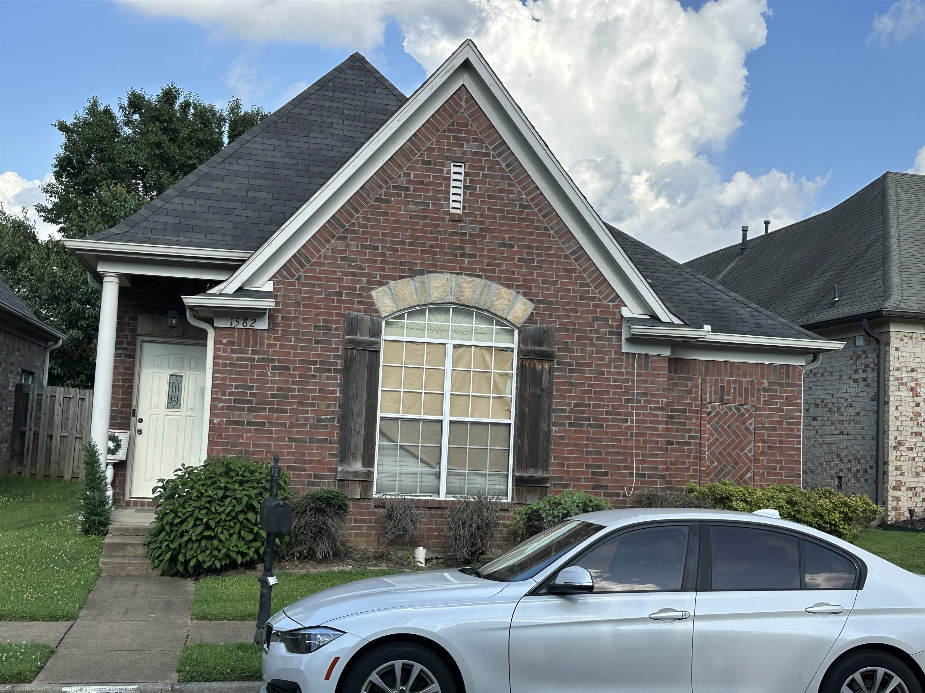 1582 Wynne Grove Dr Property Photo 1