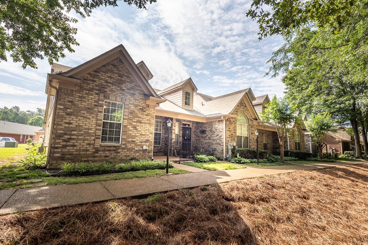 3047 Goforth Way Property Photo 1