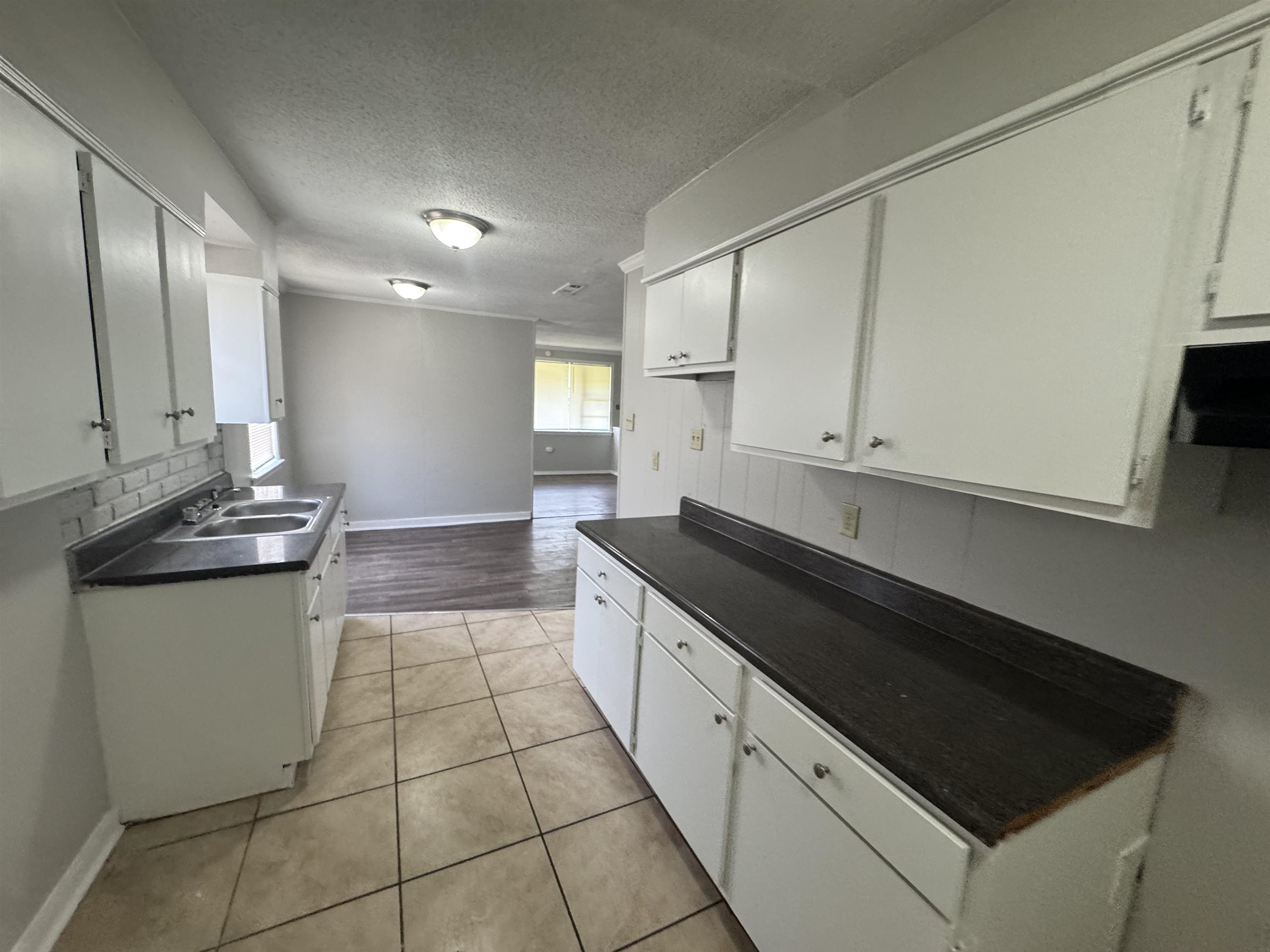 3026 Dearing Rd Property Photo 4