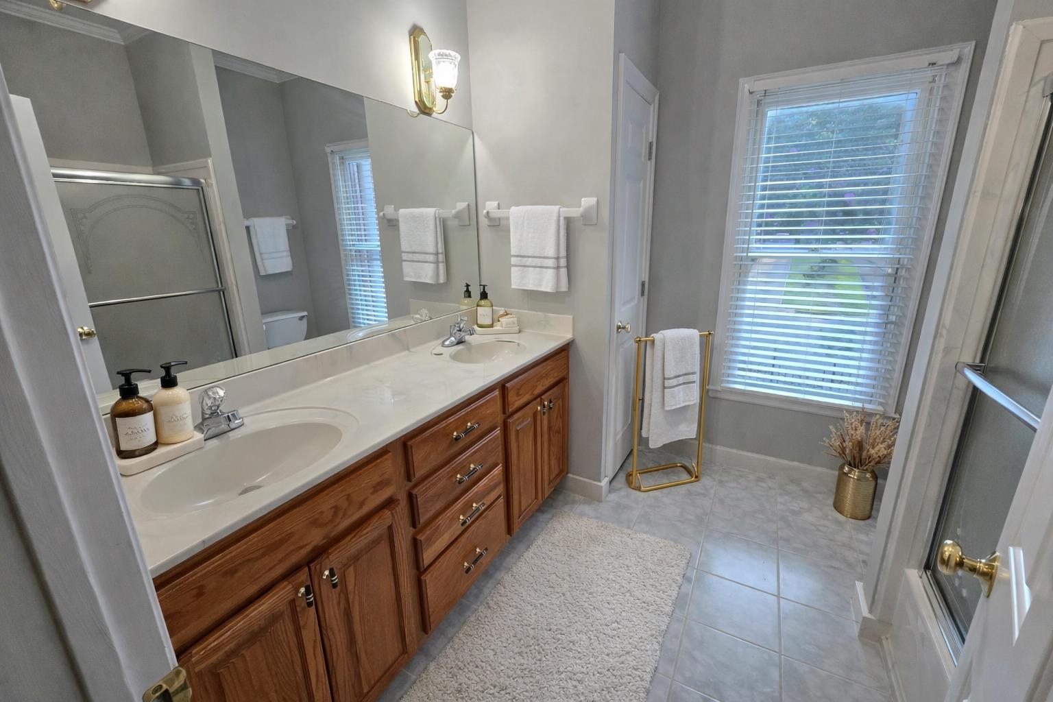 258 N White Station Rd Property Photo 17