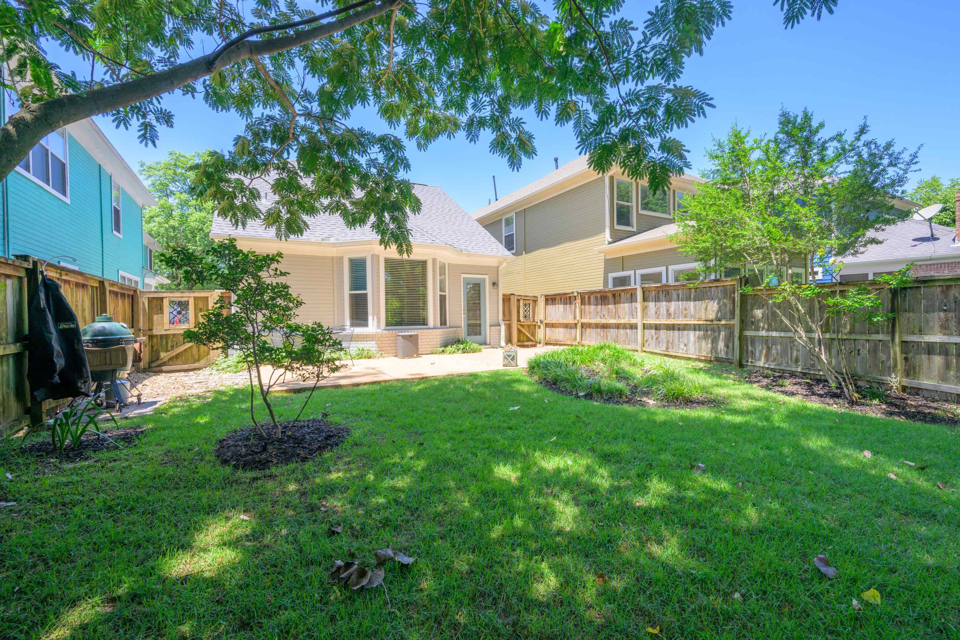 1150 Harbor River Cv Property Photo 1