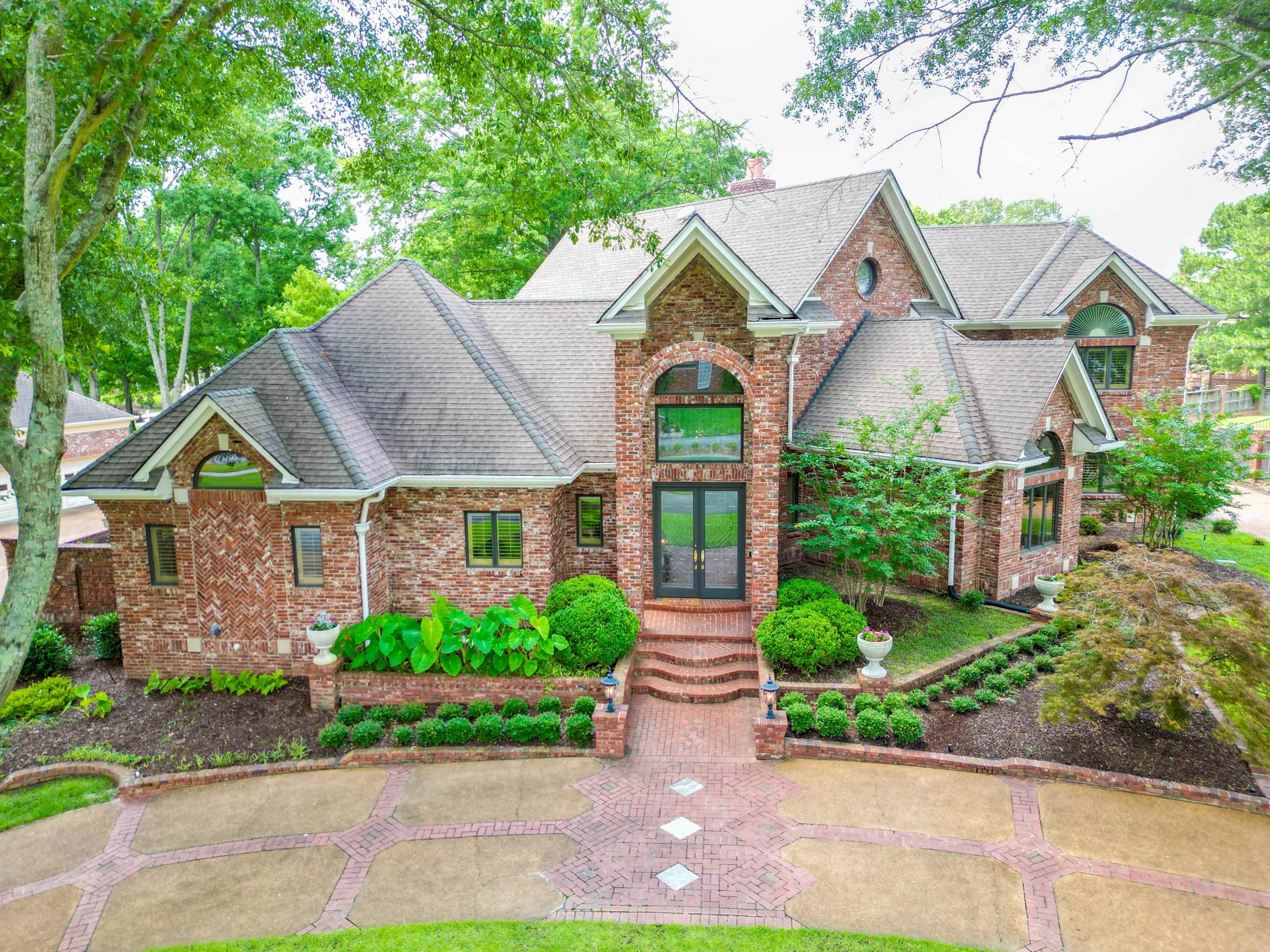 3315 CLUBHILL DR Property Image