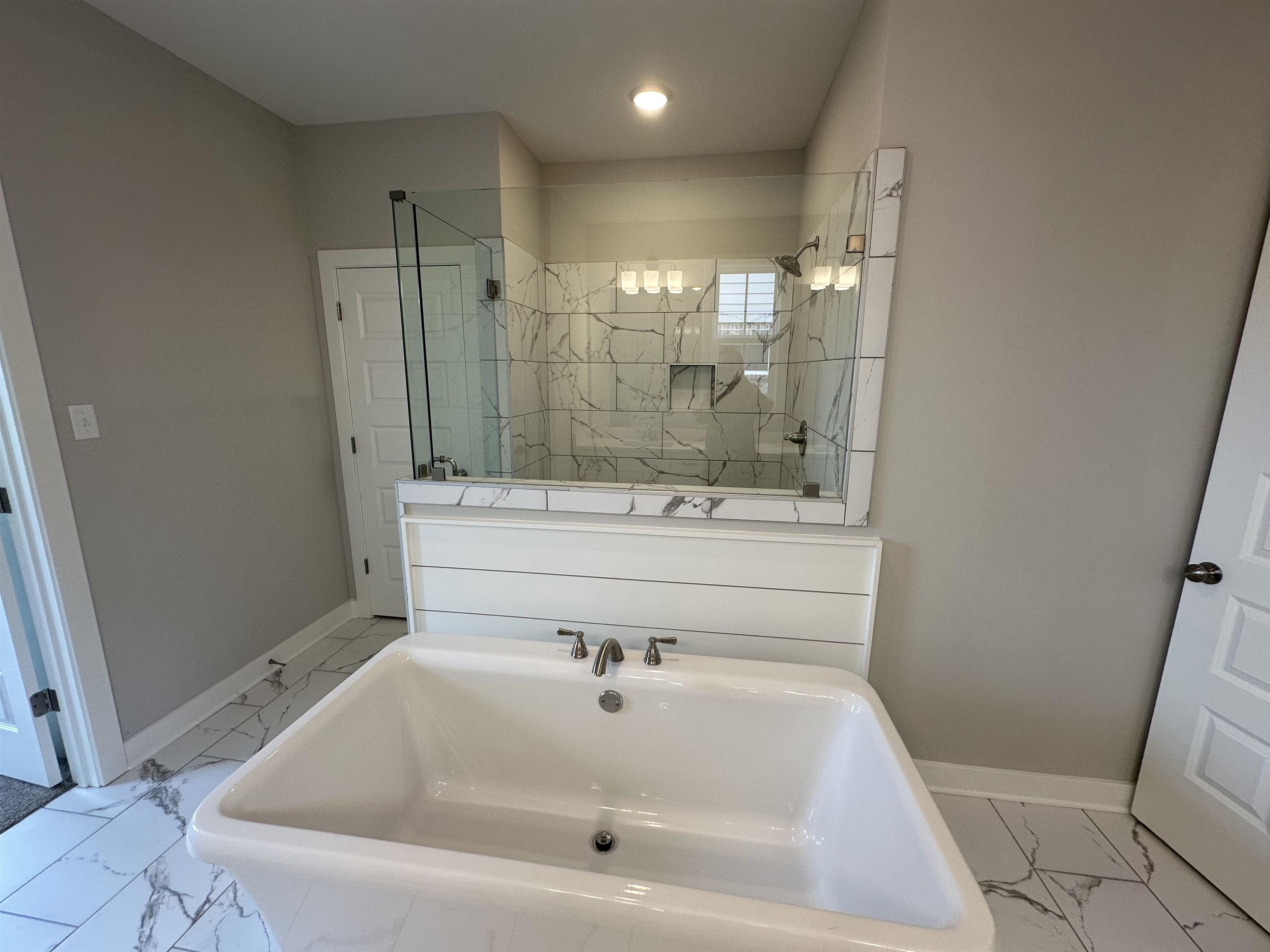 10161 Conner Field Ln Property Photo 13