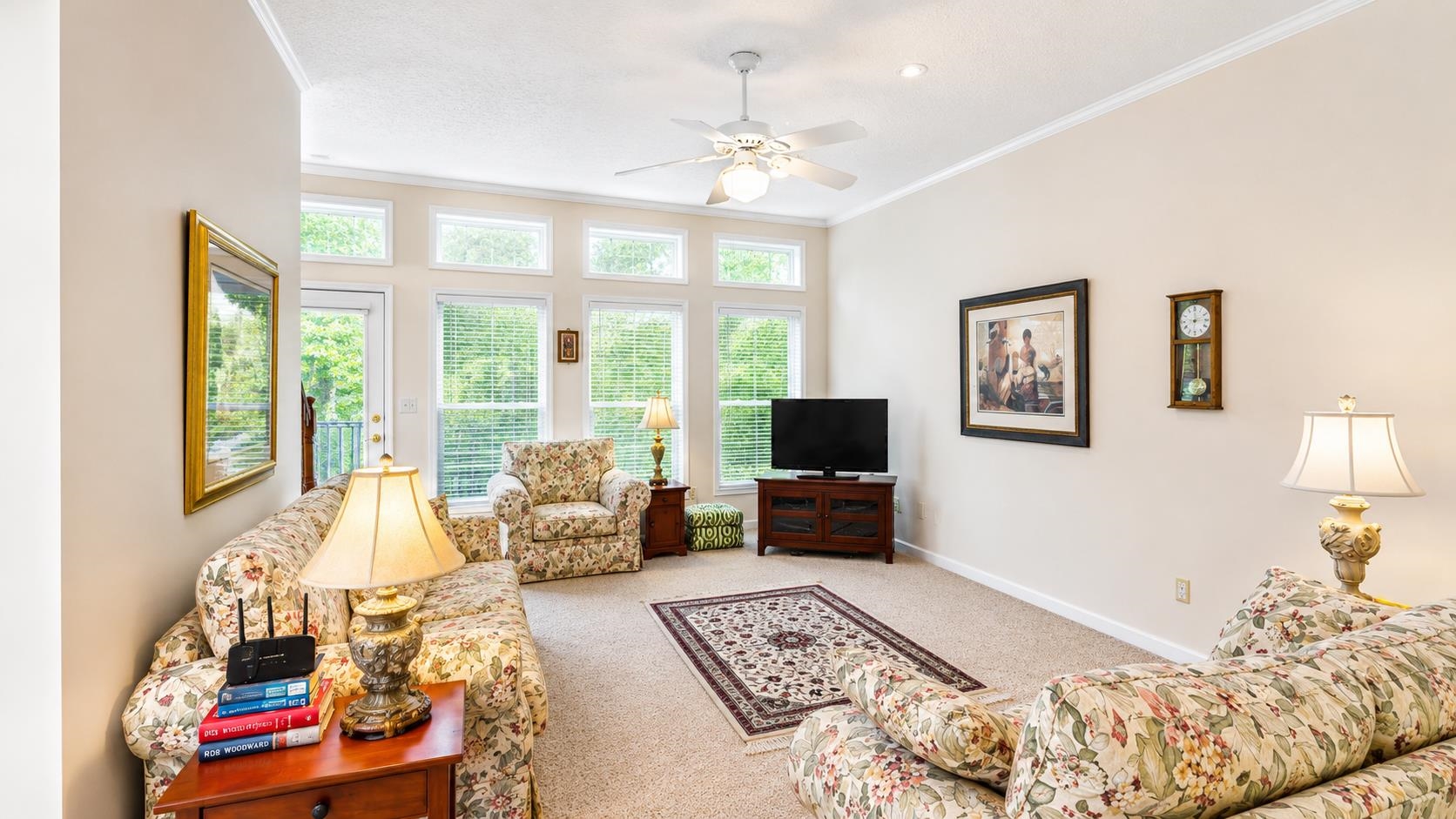 200 Deer Path Property Photo 5
