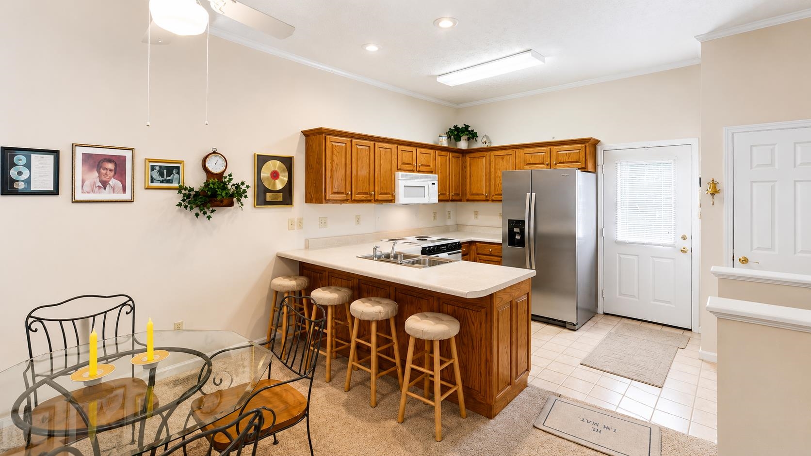 200 Deer Path Property Photo 11