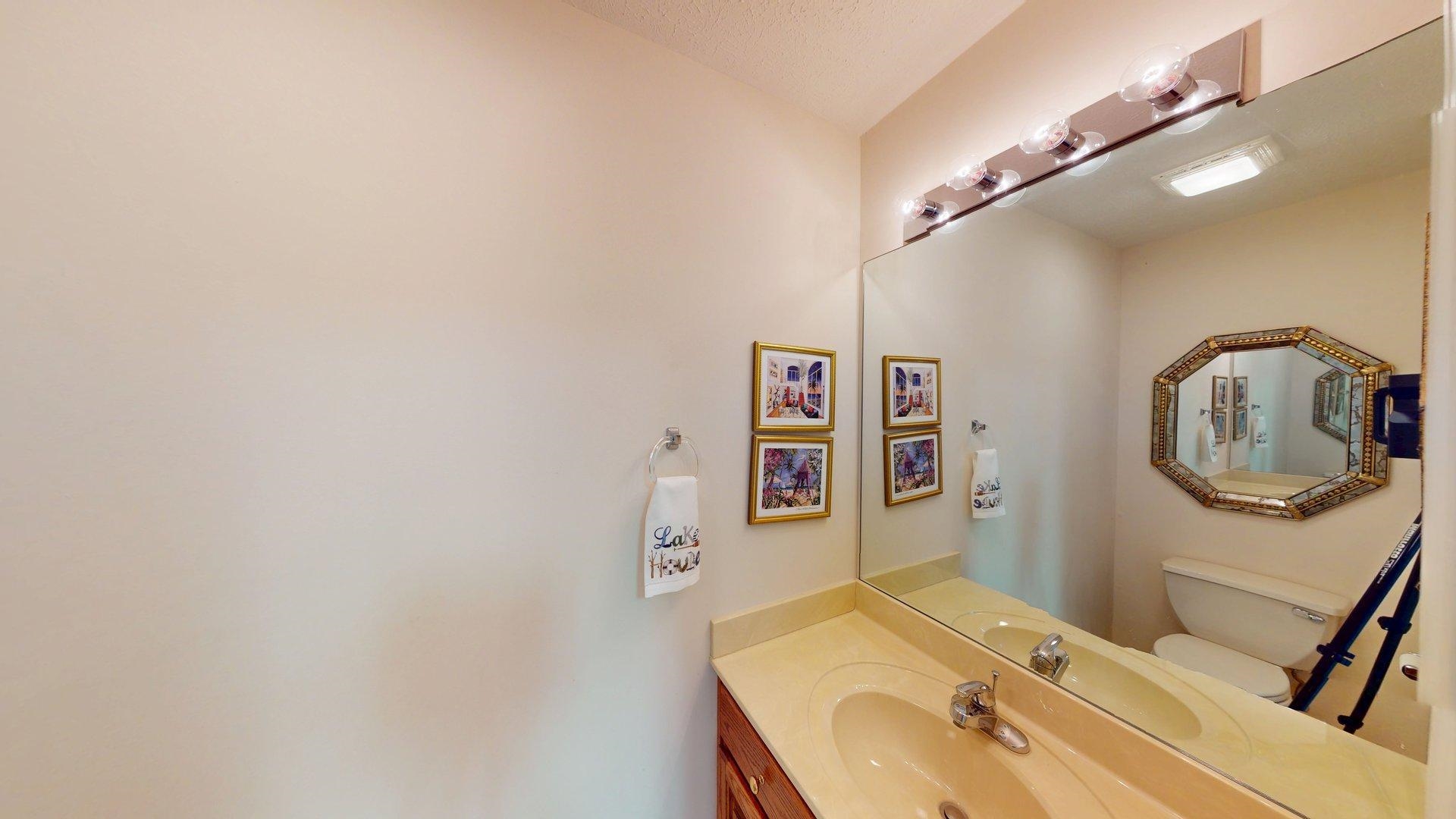 200 Deer Path Property Photo 12