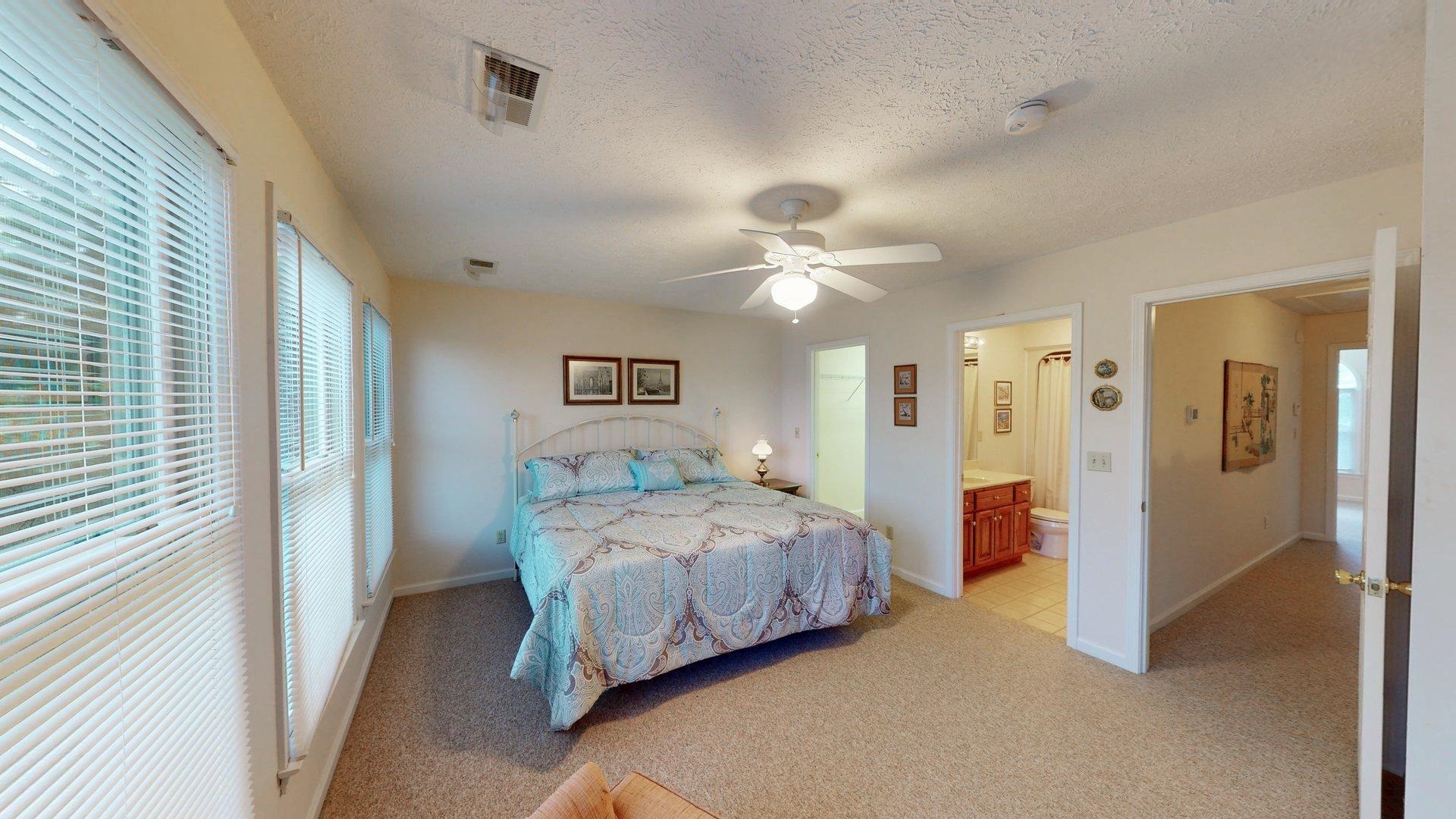 200 Deer Path Property Photo 18