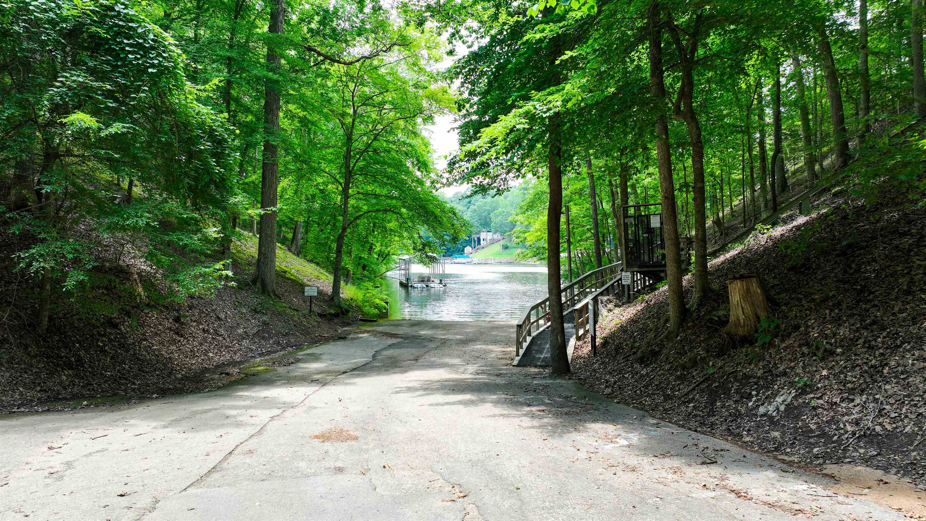 200 Deer Path Property Photo 29
