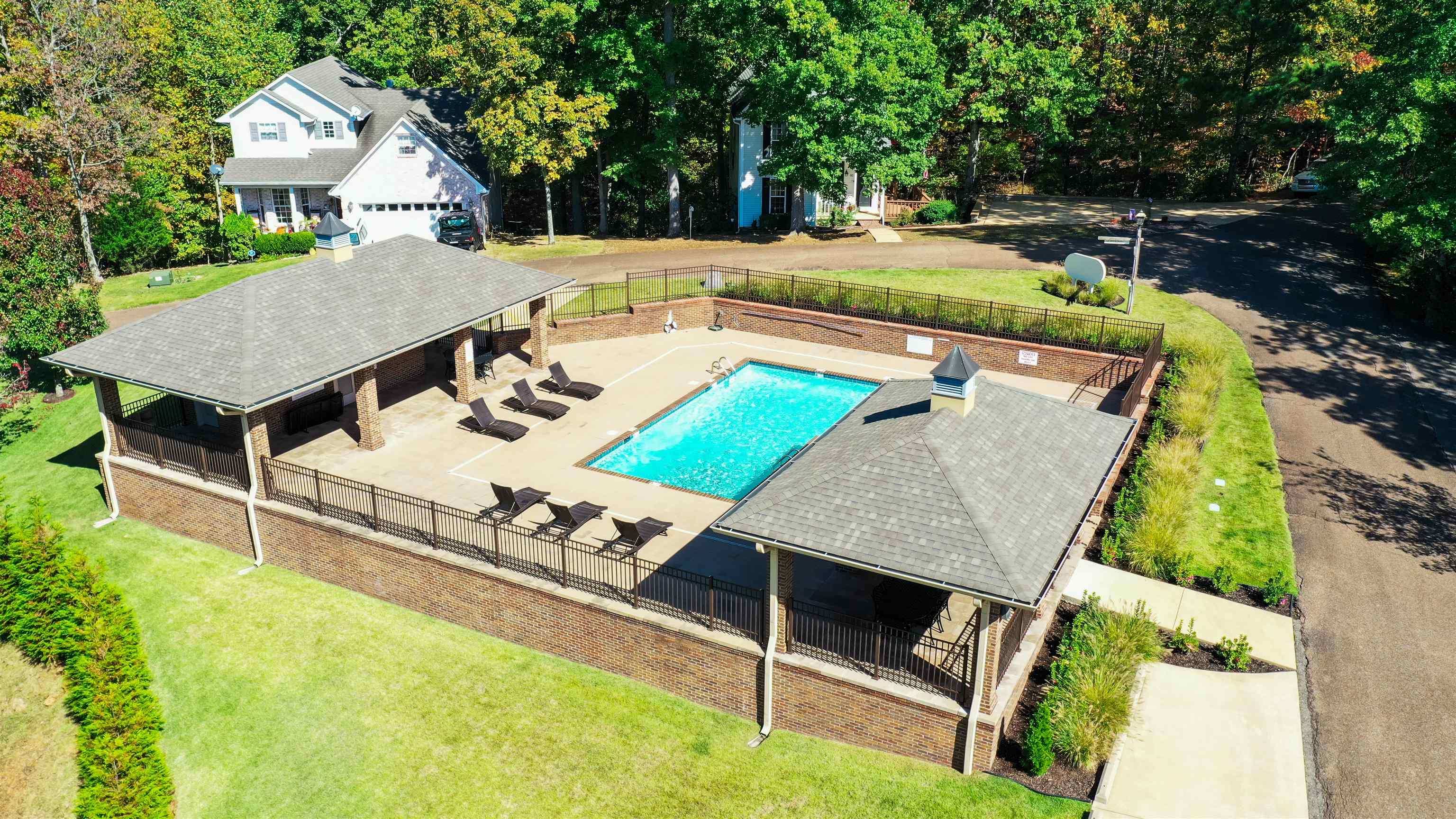 200 Deer Path Property Photo 34