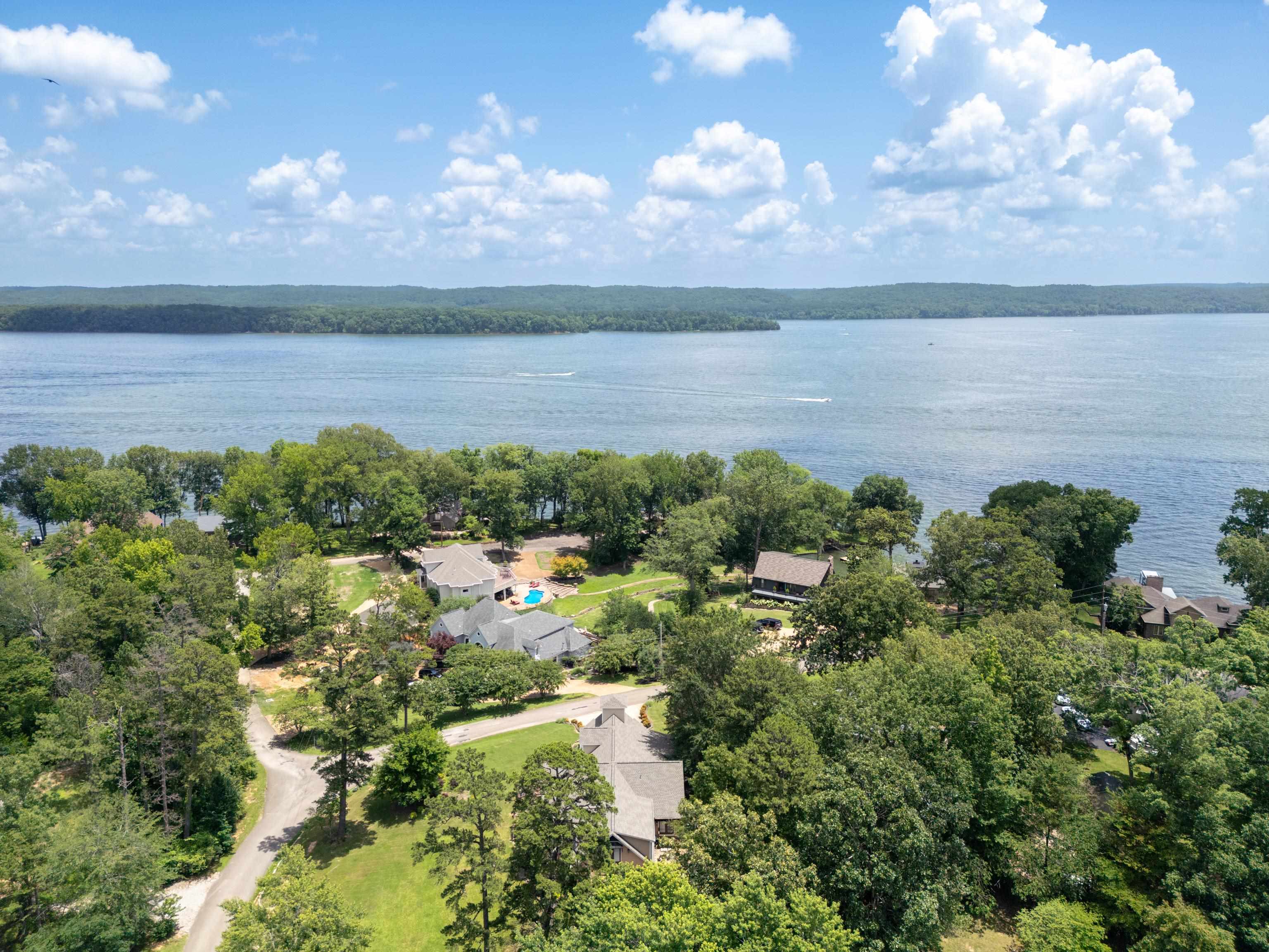 685 River Cliff Ln Property Photo 29
