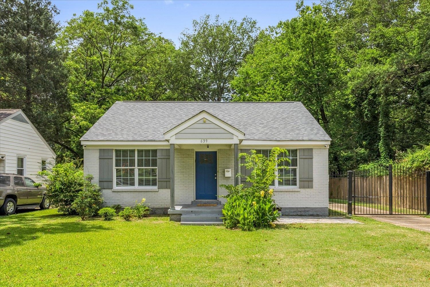 639 S GOODLETT ST Property Photo 1