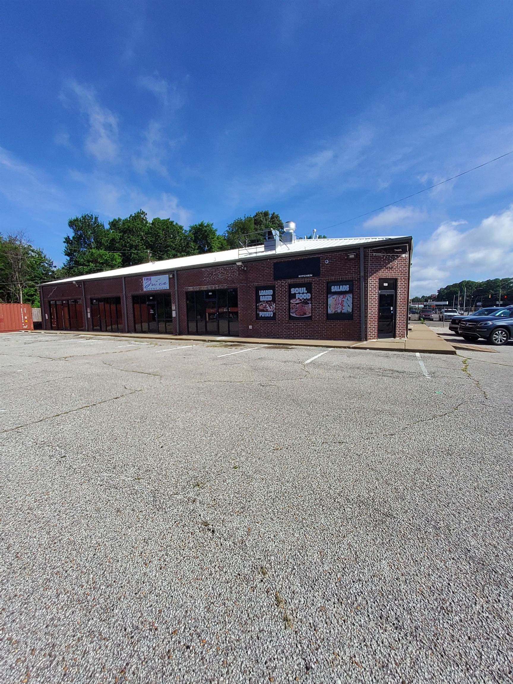 3659 N WATKINS ST Property Photo 1