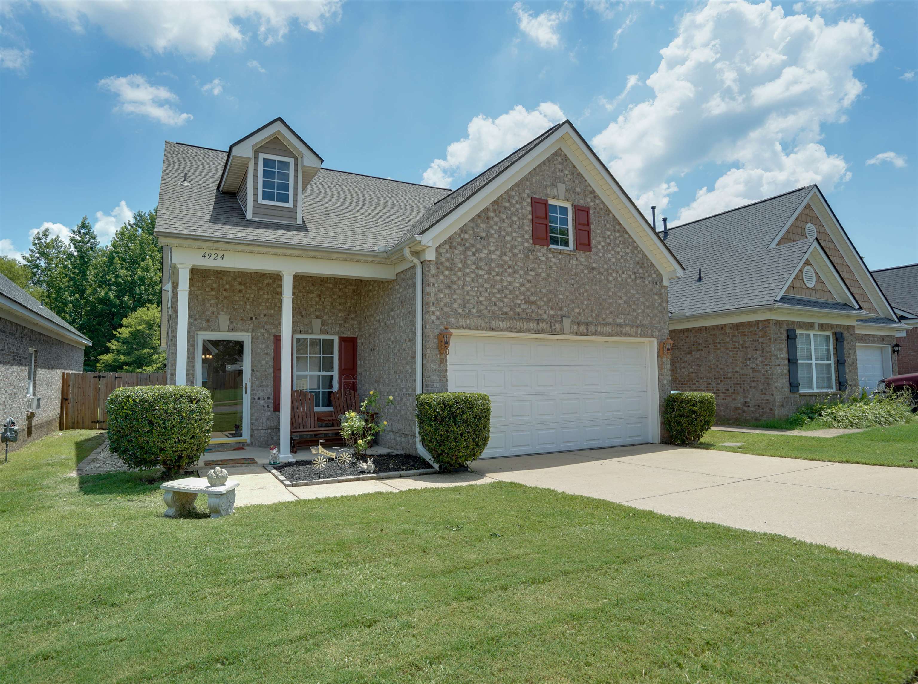 4924 Water Brook Cir Property Photo 1